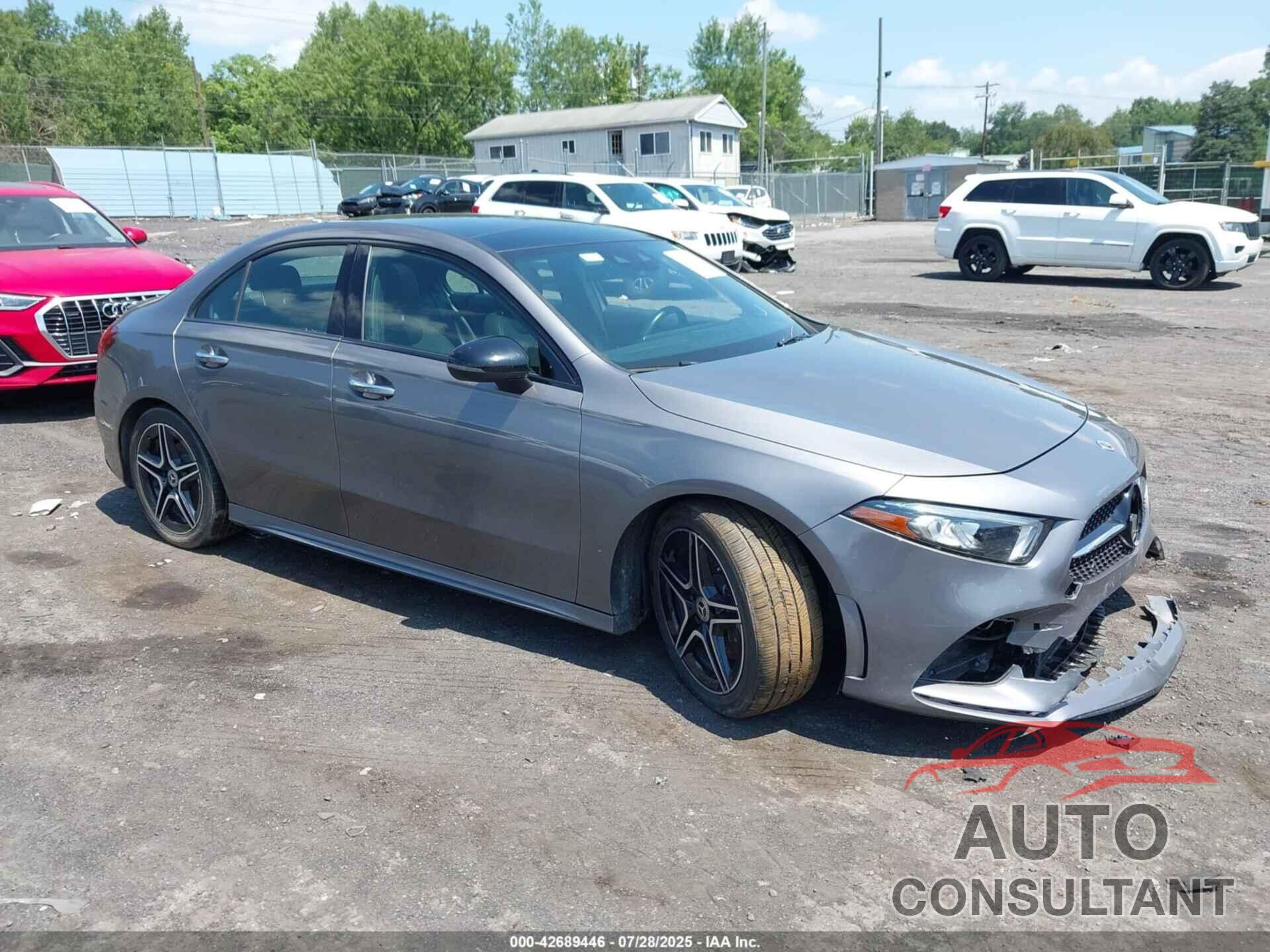 MERCEDES-BENZ A 220 2019 - WDD3G4FB3KW001688
