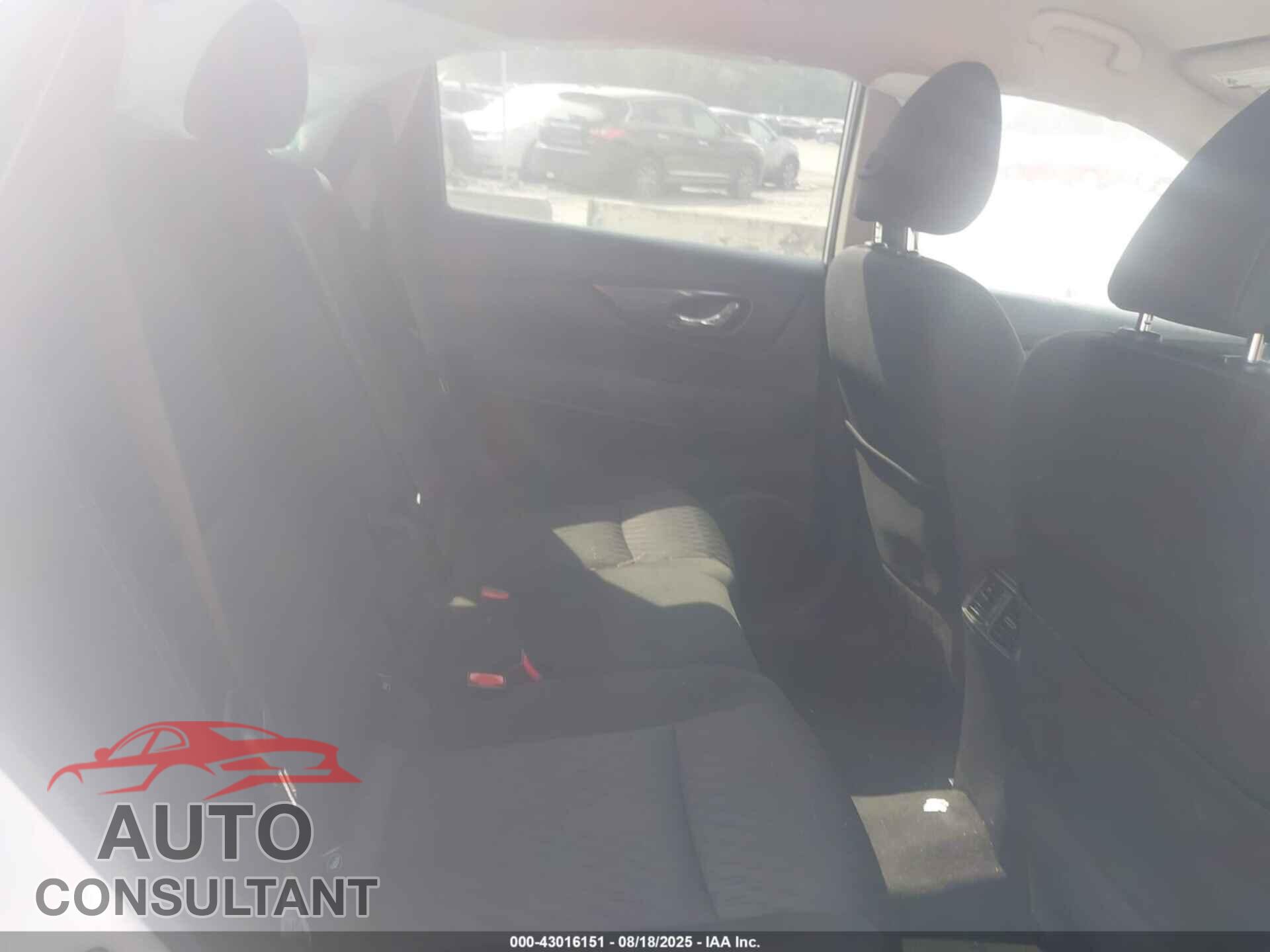 NISSAN ROGUE 2017 - KNMAT2MV6HP572674
