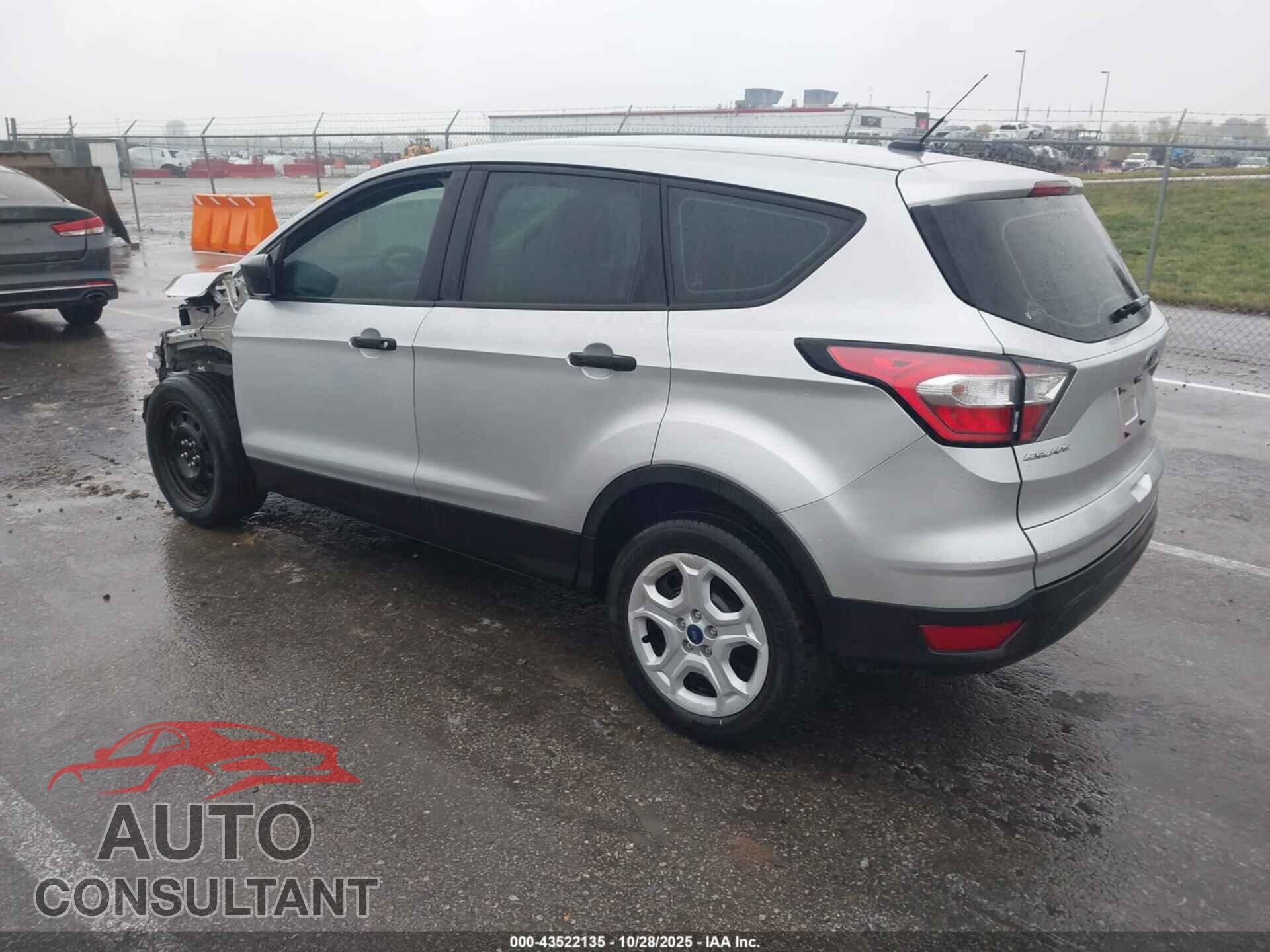 FORD ESCAPE 2017 - 1FMCU0F79HUB89057