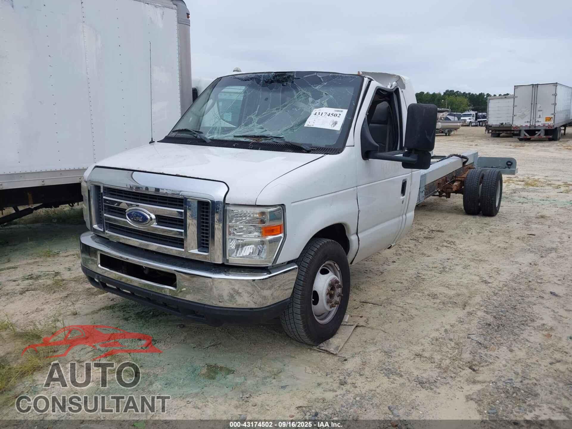 FORD E-450 CUTAWAY 2011 - 1FDXE4FS4BDB27521