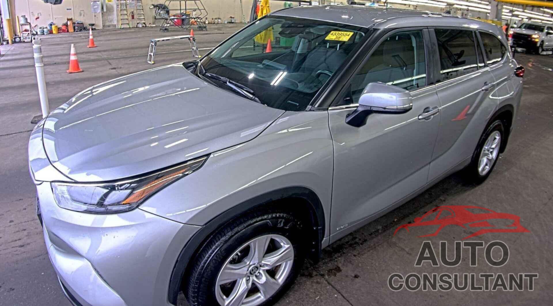 TOYOTA HIGHLANDER 2023 - 5TDBBRCH0PS136287