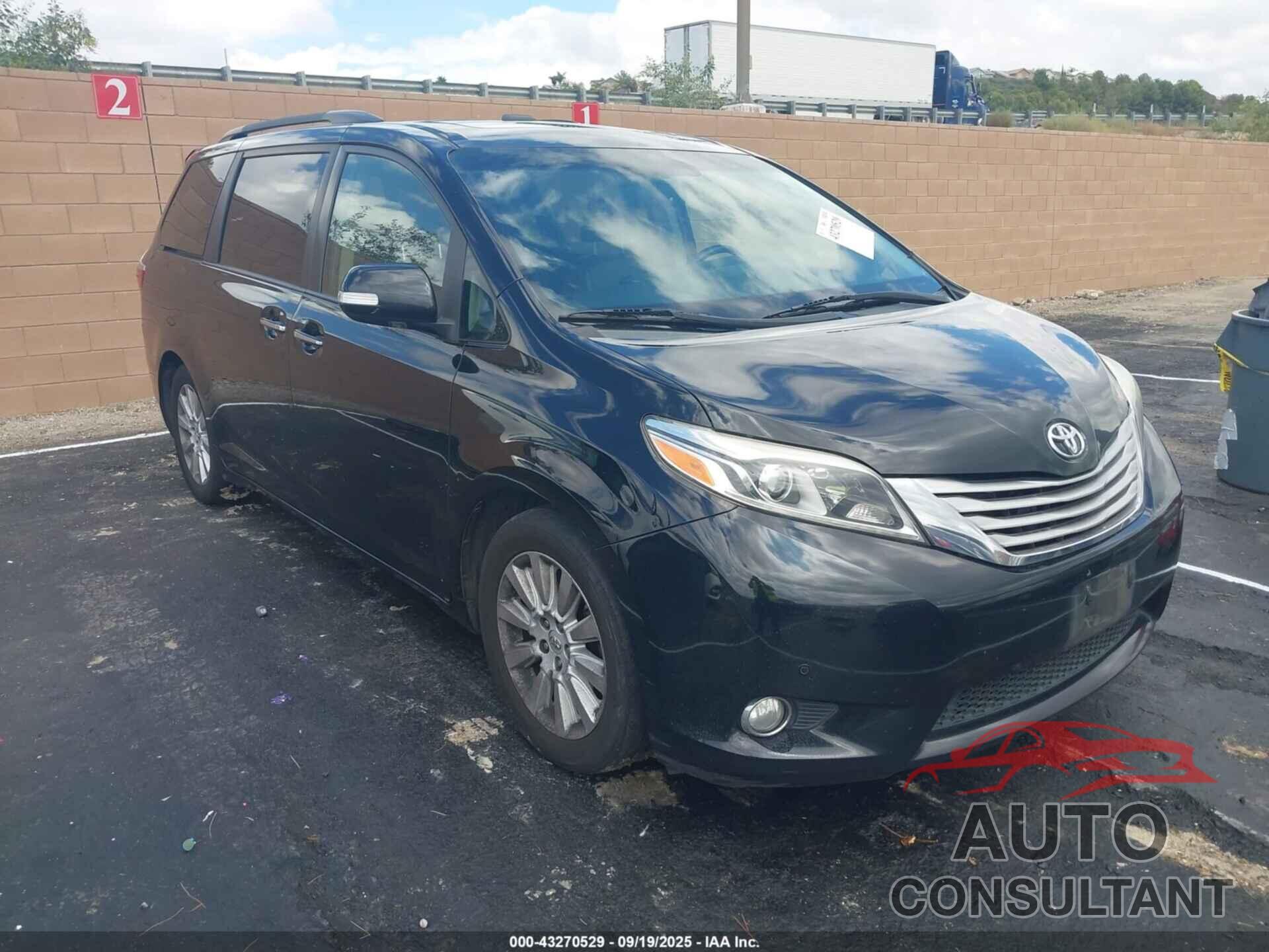 TOYOTA SIENNA 2015 - 5TDYK3DC3FS670912