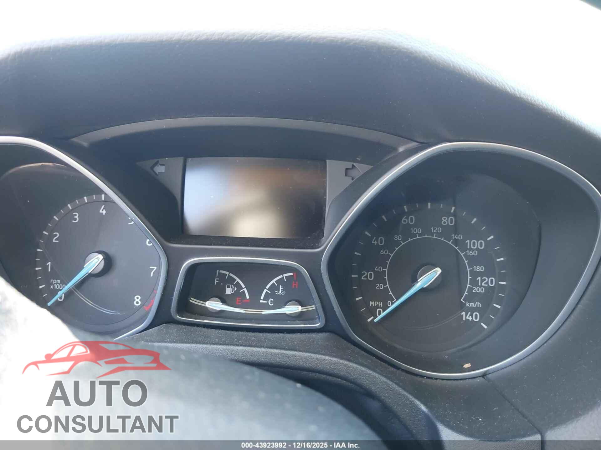 FORD FOCUS 2017 - 1FADP3E29HL305540