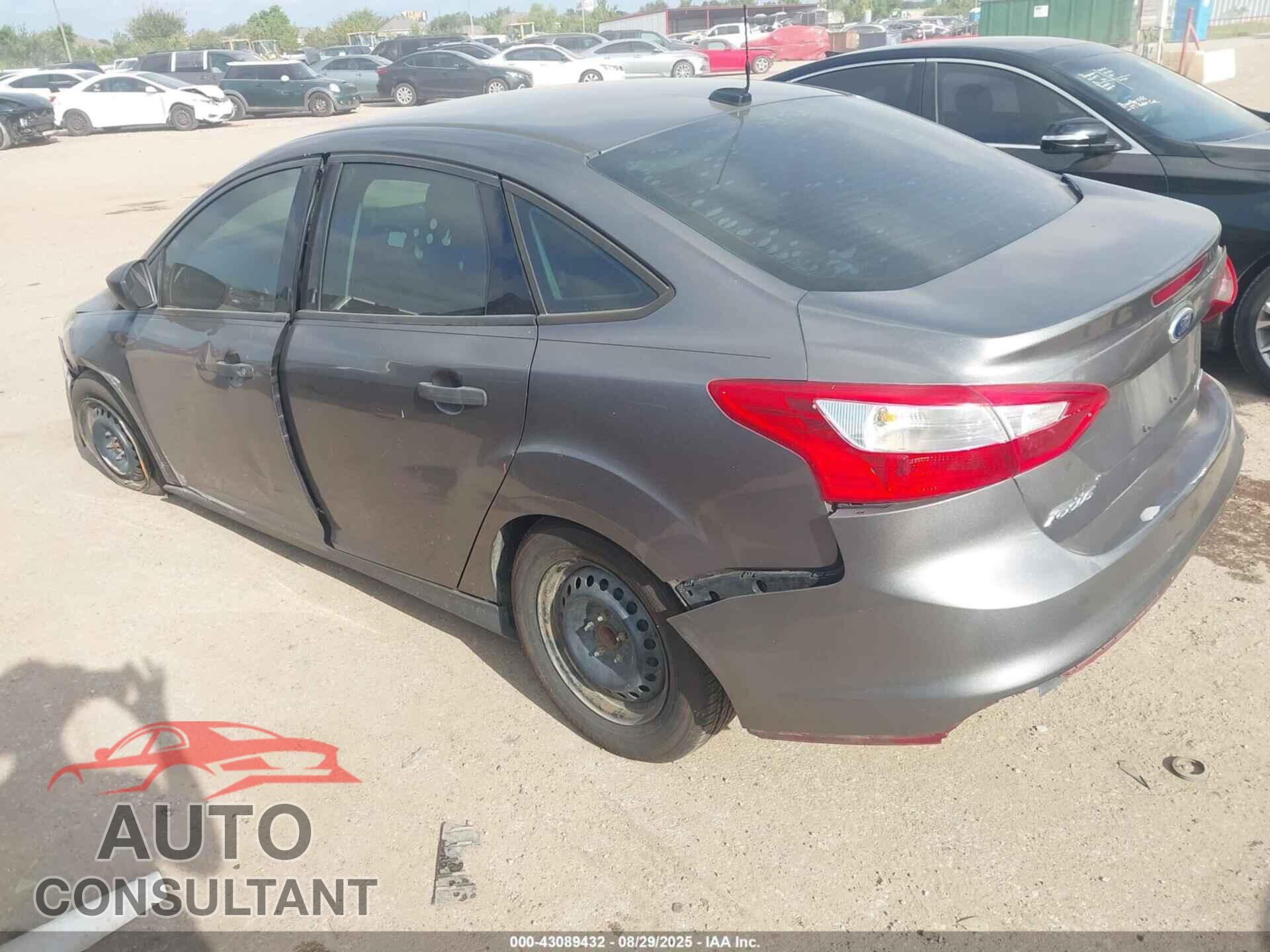 FORD FOCUS 2014 - 1FADP3E20EL253646