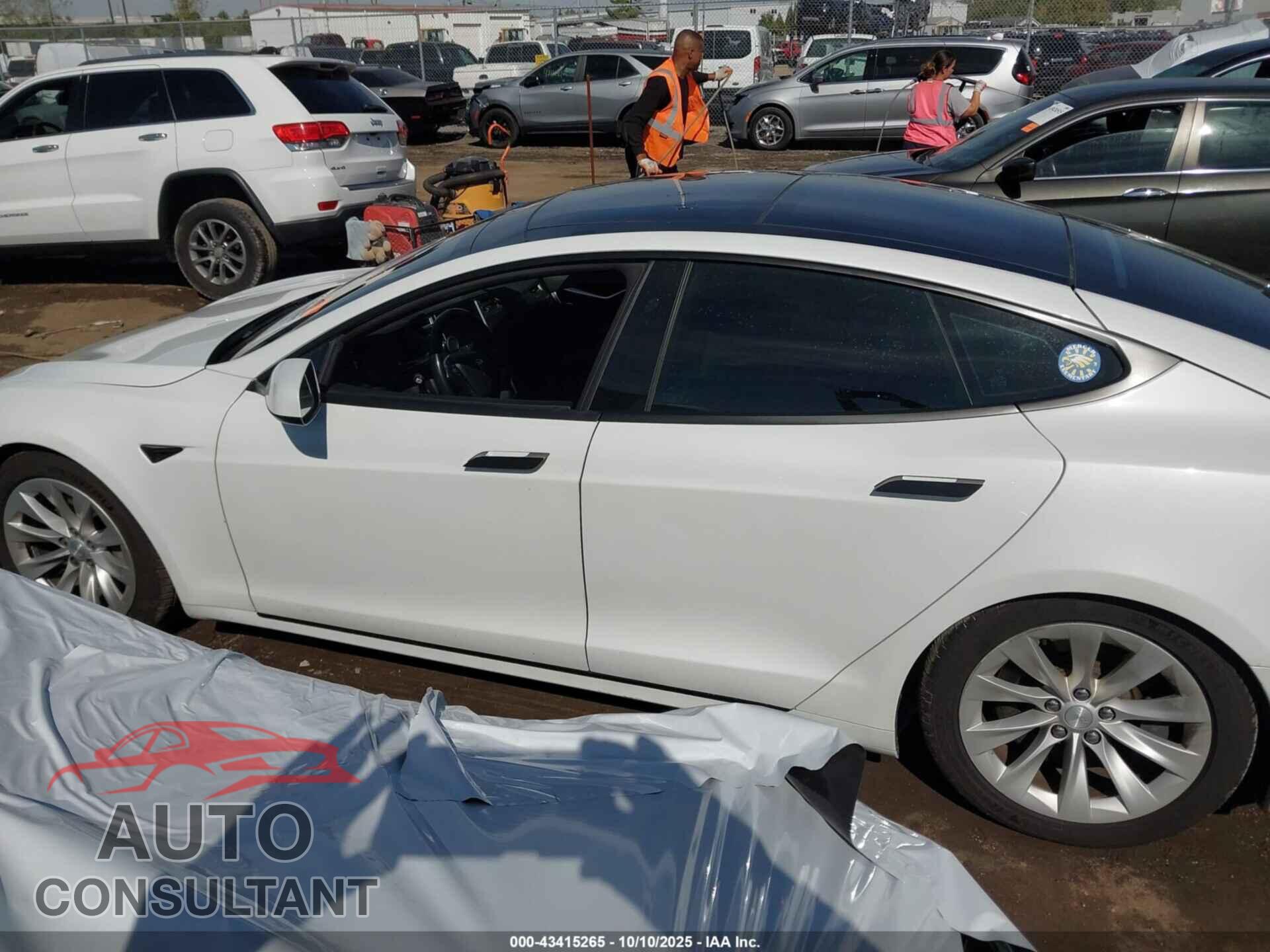 TESLA MODEL S 2017 - 5YJSA1E2XHF187590