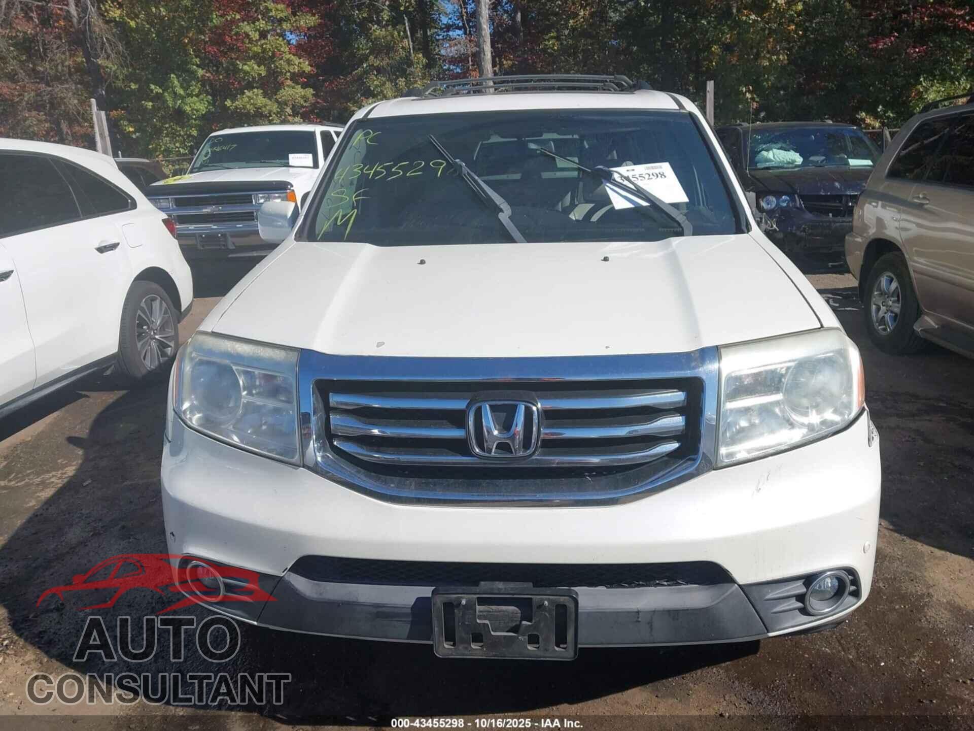 HONDA PILOT 2013 - 5FNYF4H92DB022116