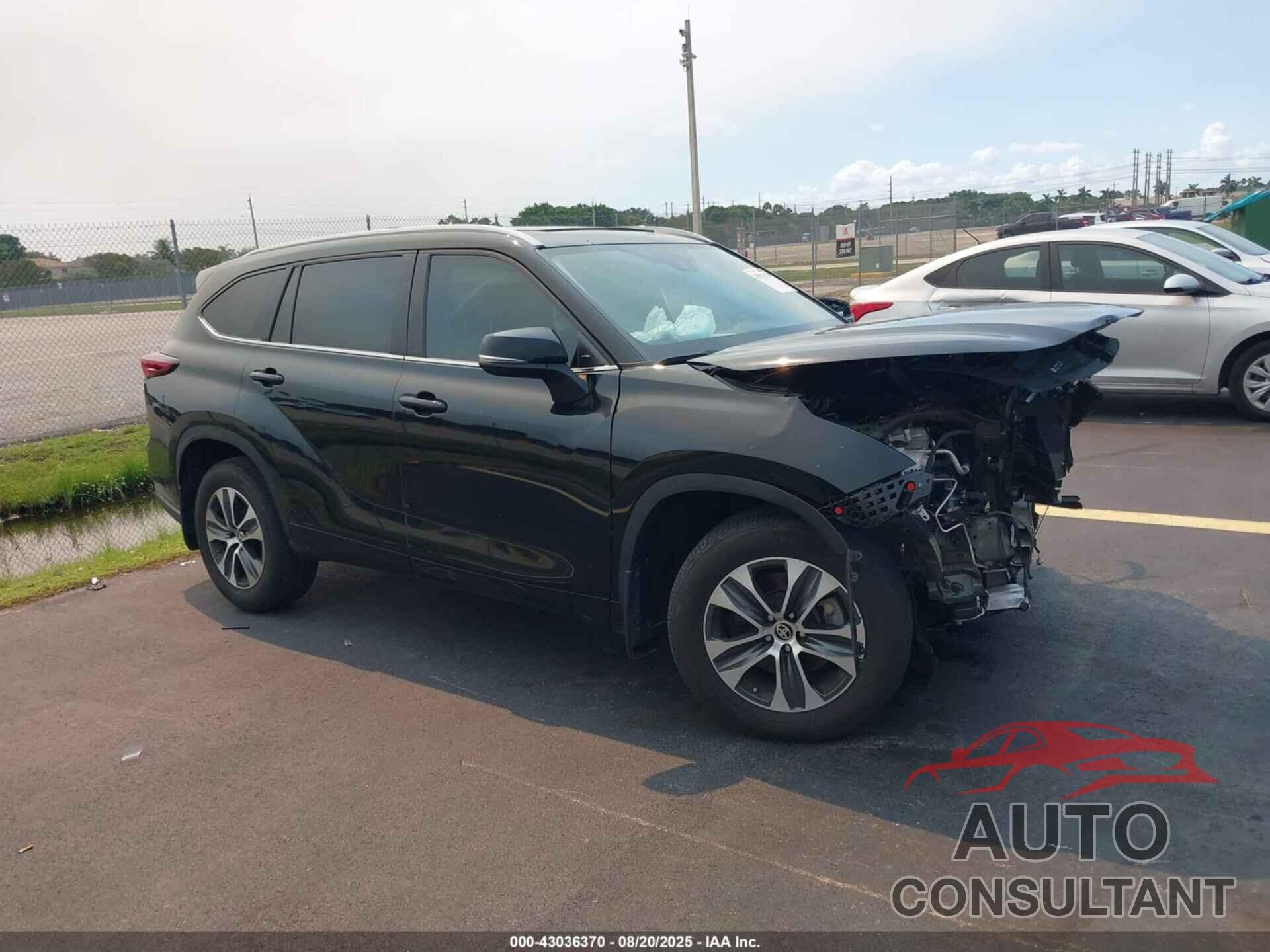 TOYOTA HIGHLANDER 2024 - 5TDKDRAH1RS537718