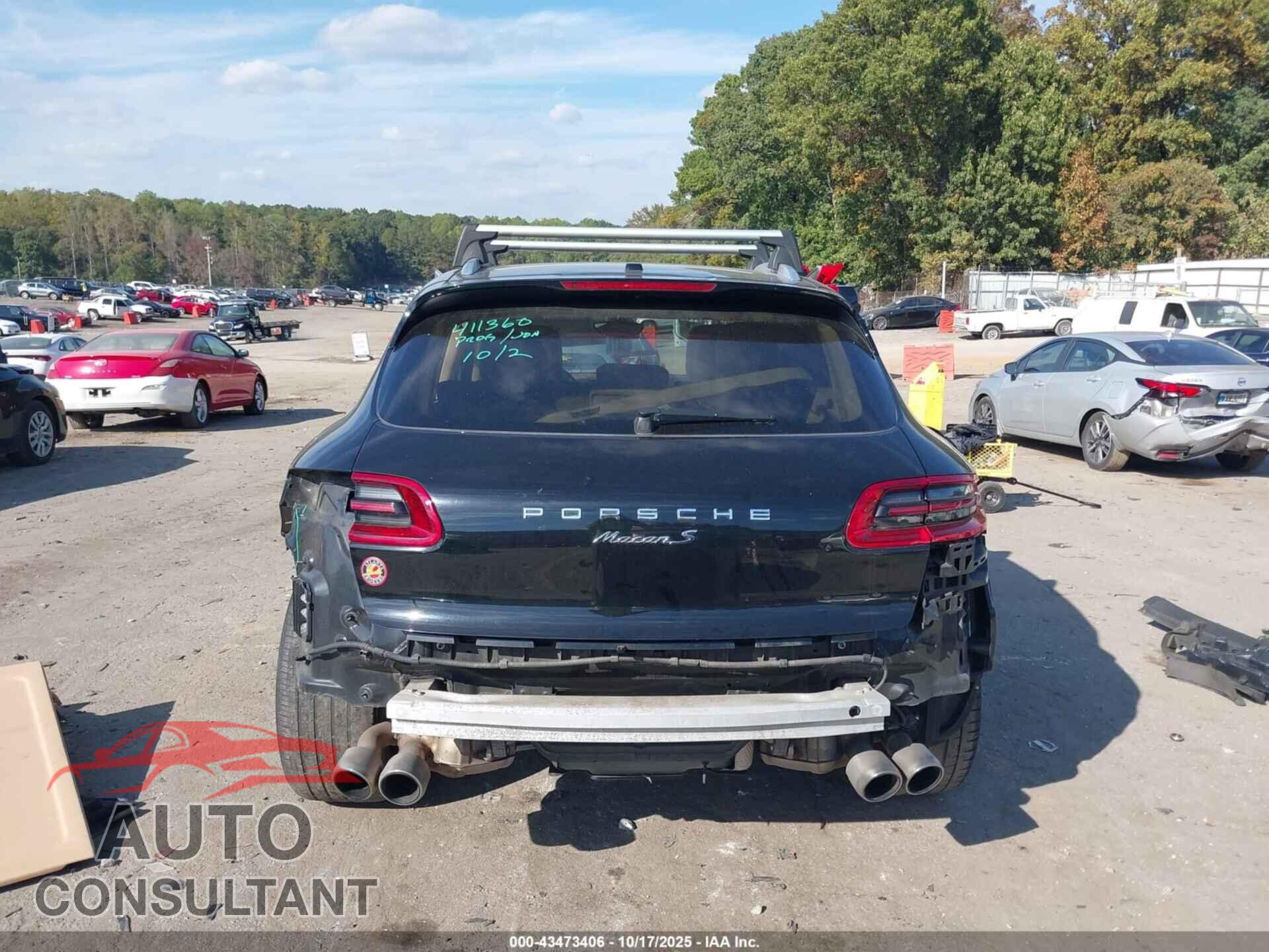 PORSCHE MACAN 2016 - WP1AB2A5XGLB48071