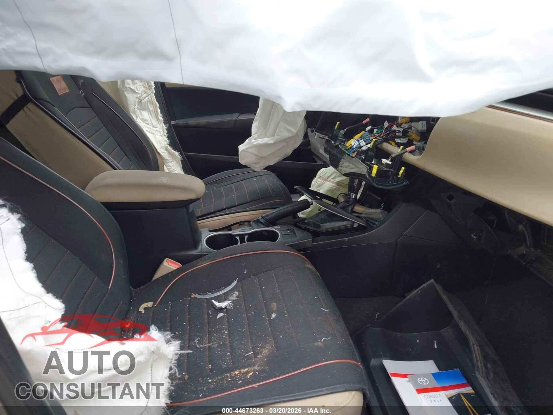 TOYOTA COROLLA 2014 - 2T1BPRHE2EC005433
