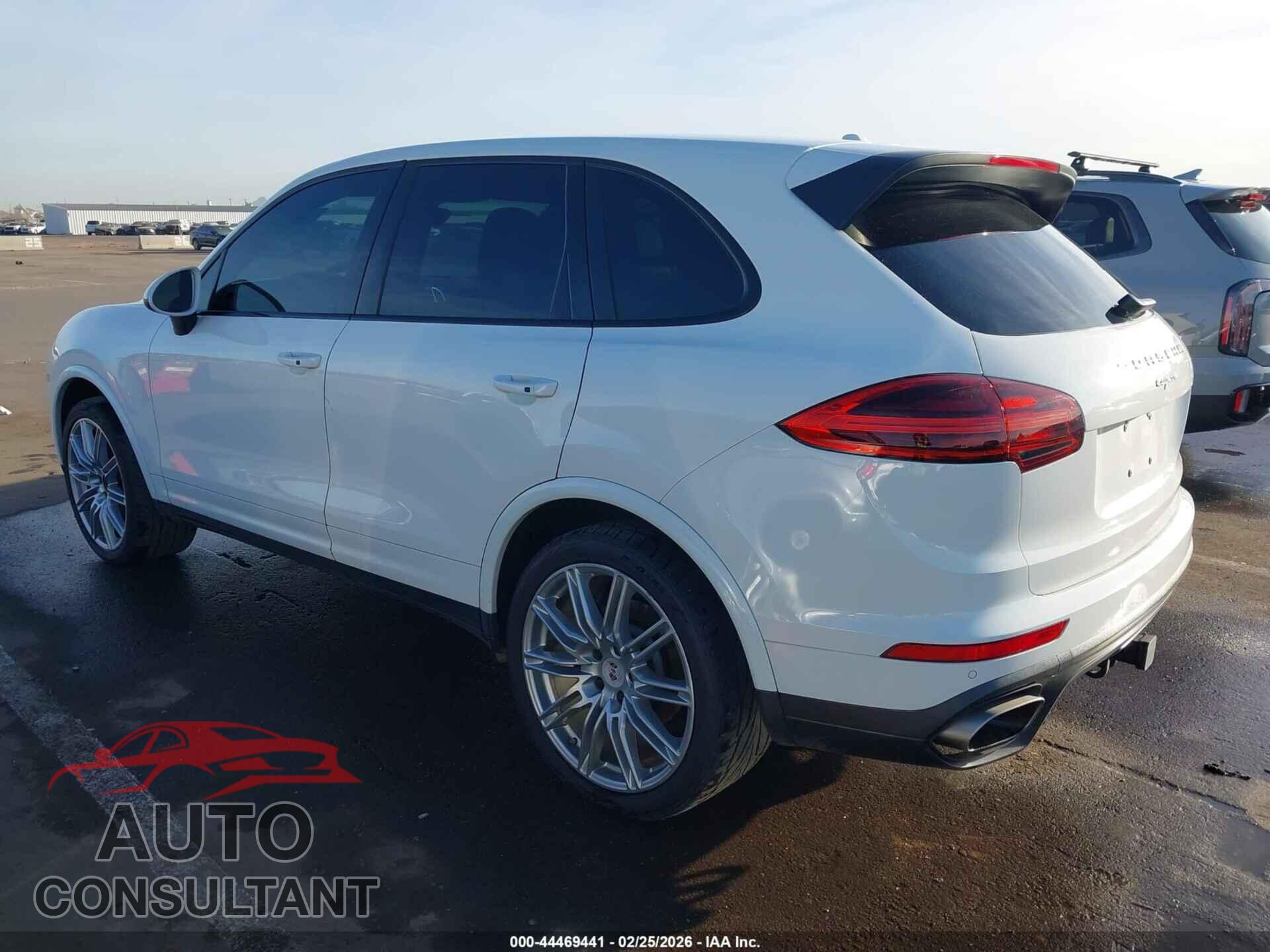 PORSCHE CAYENNE 2017 - WP1AA2A21HKA91128