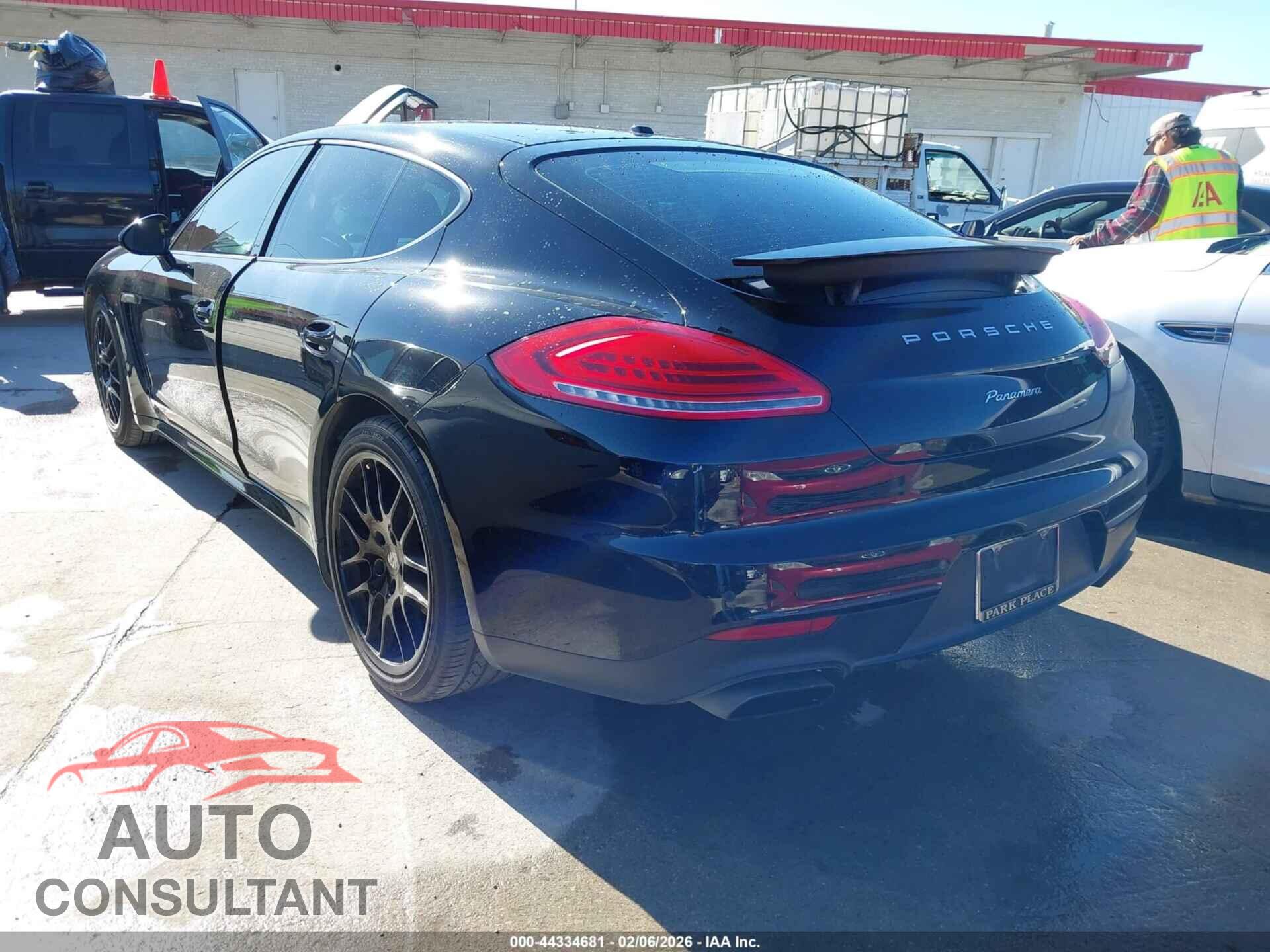 PORSCHE PANAMERA 2014 - WP0AA2A79EL009200