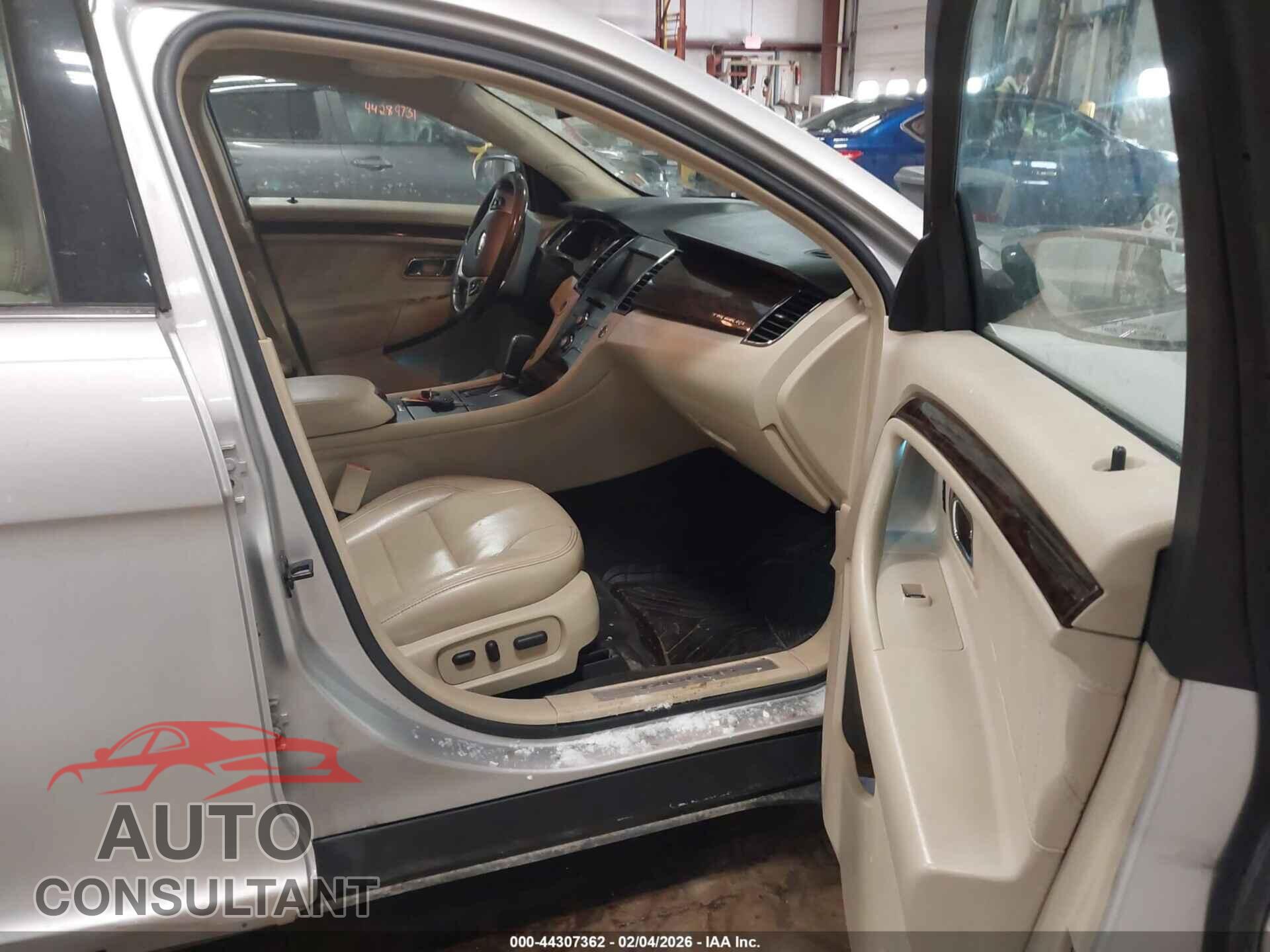 FORD TAURUS 2013 - 1FAHP2F88DG112247