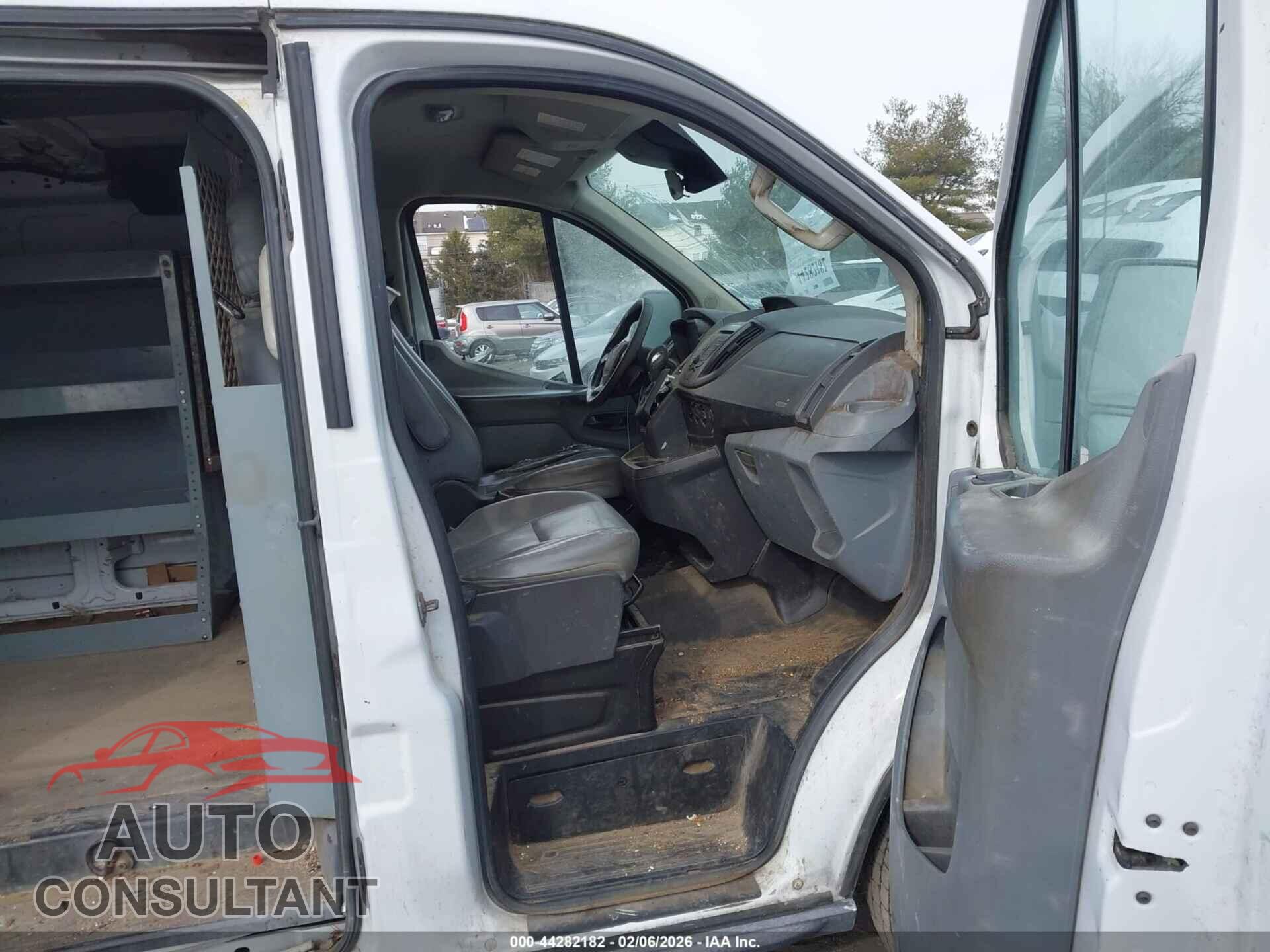 FORD TRANSIT-250 2015 - 1FTNR2YM3FKA31948