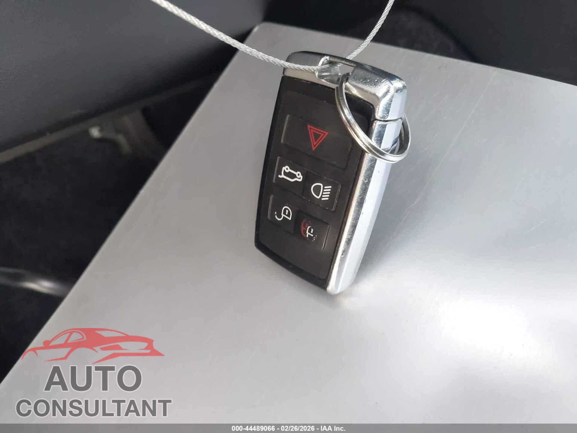 LAND ROVER RANGE ROVER 2019 - SALGS2SV8KA540991