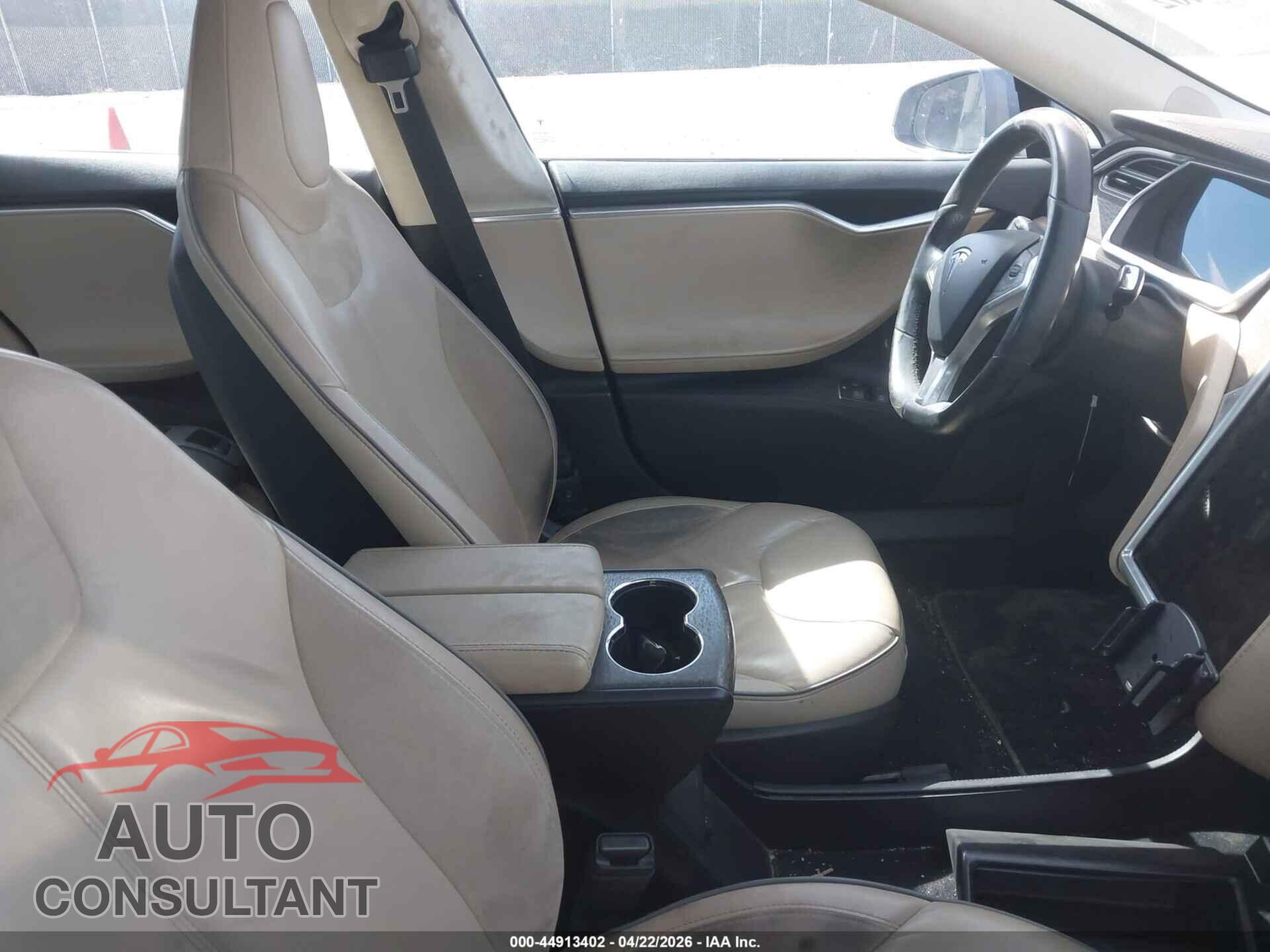 TESLA MODEL S 2013 - 5YJSA1CP4DFP17707
