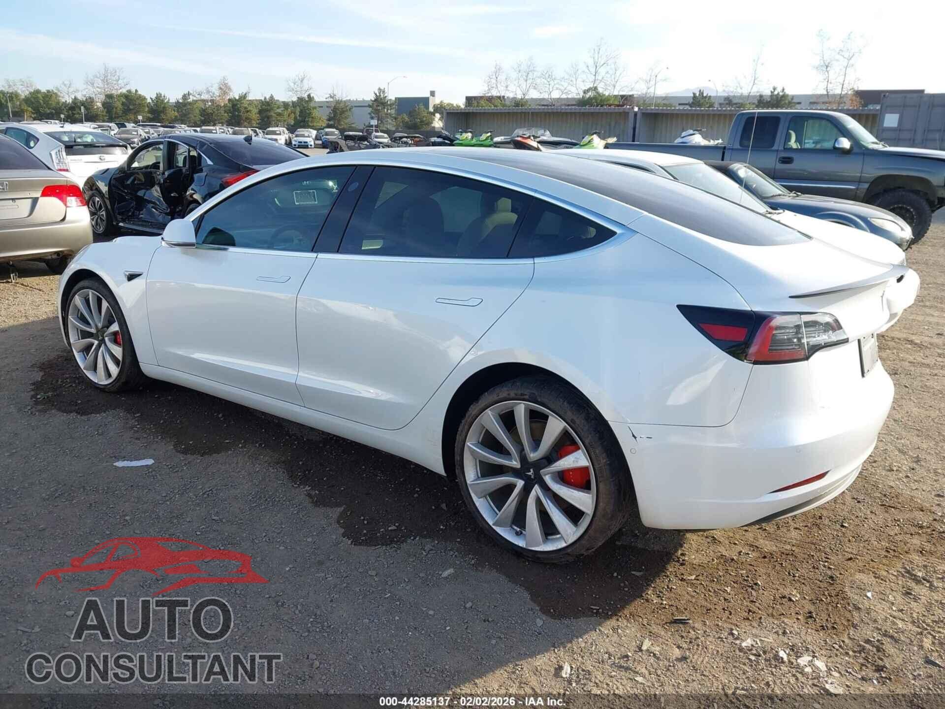 TESLA MODEL 3 2019 - 5YJ3E1EB8KF487466