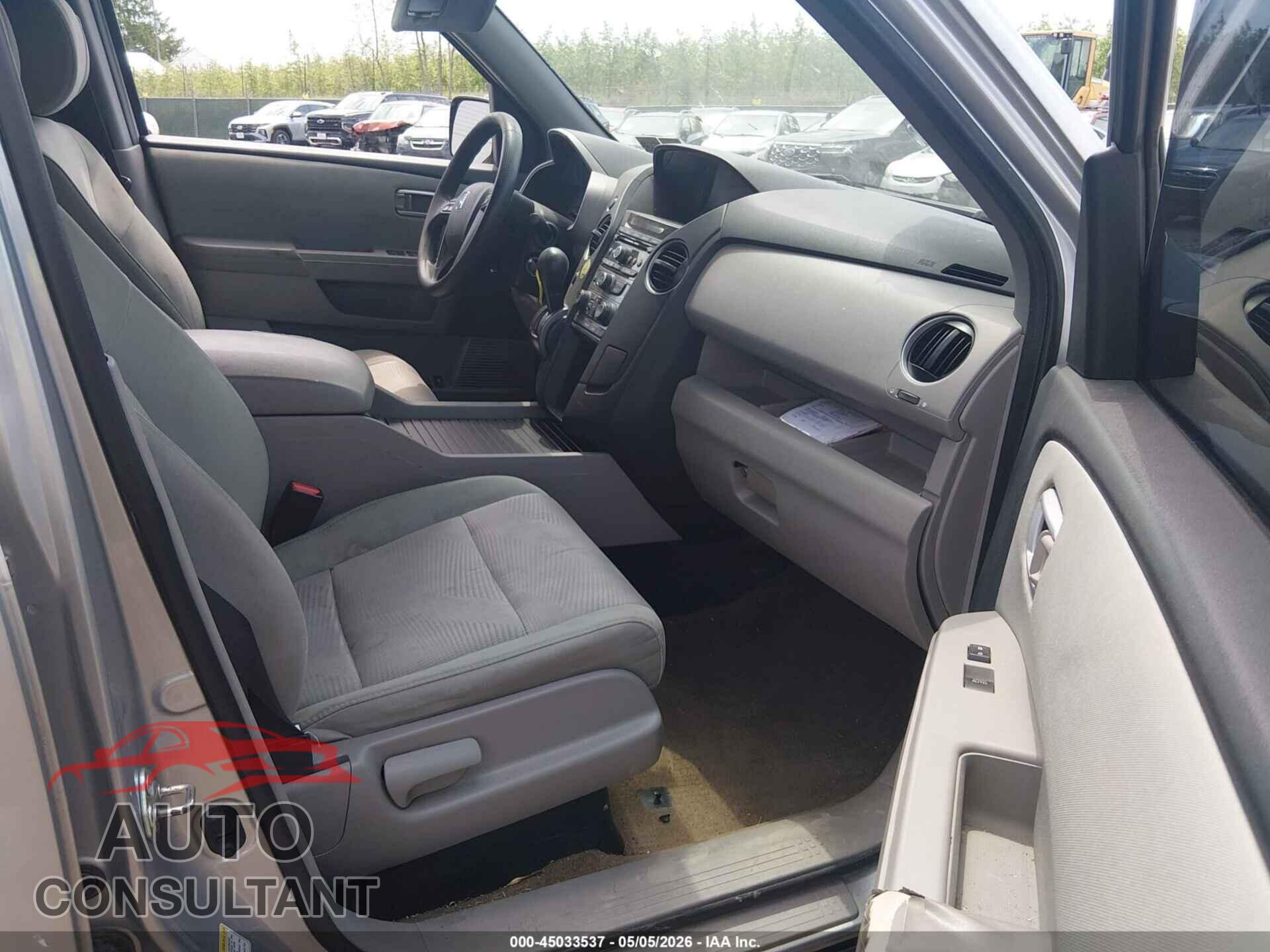 HONDA PILOT 2015 - 5FNYF4H22FB044302