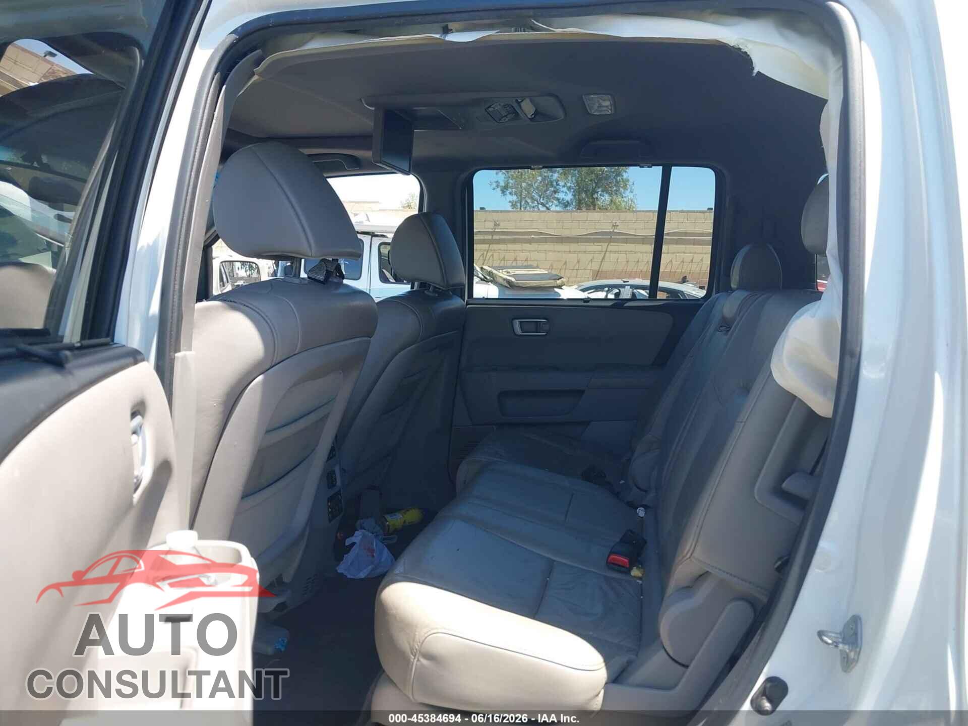 HONDA PILOT 2011 - 5FNYF3H95BB013904