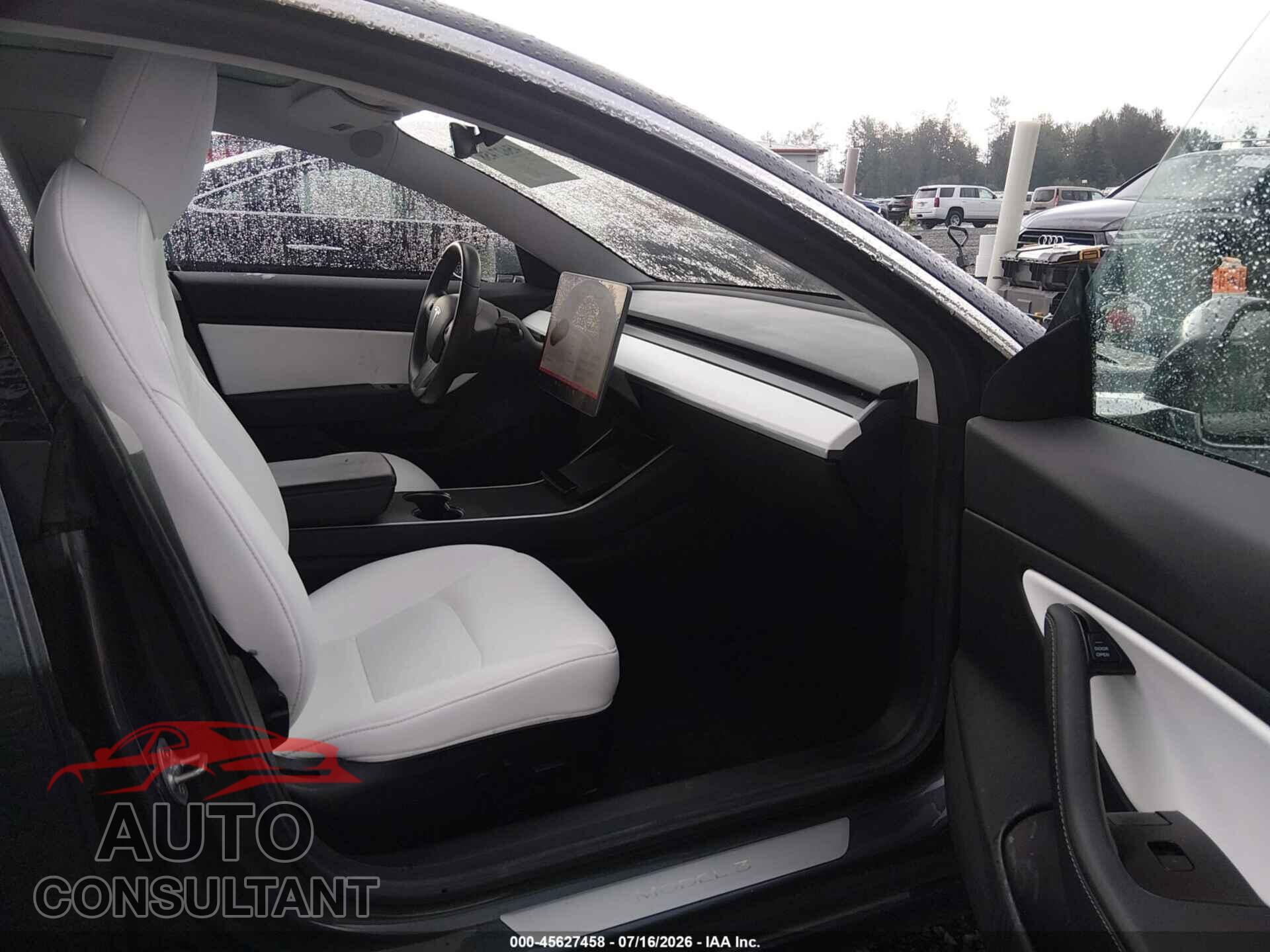 TESLA MODEL 3 2019 - 5YJ3E1EB3KF390725