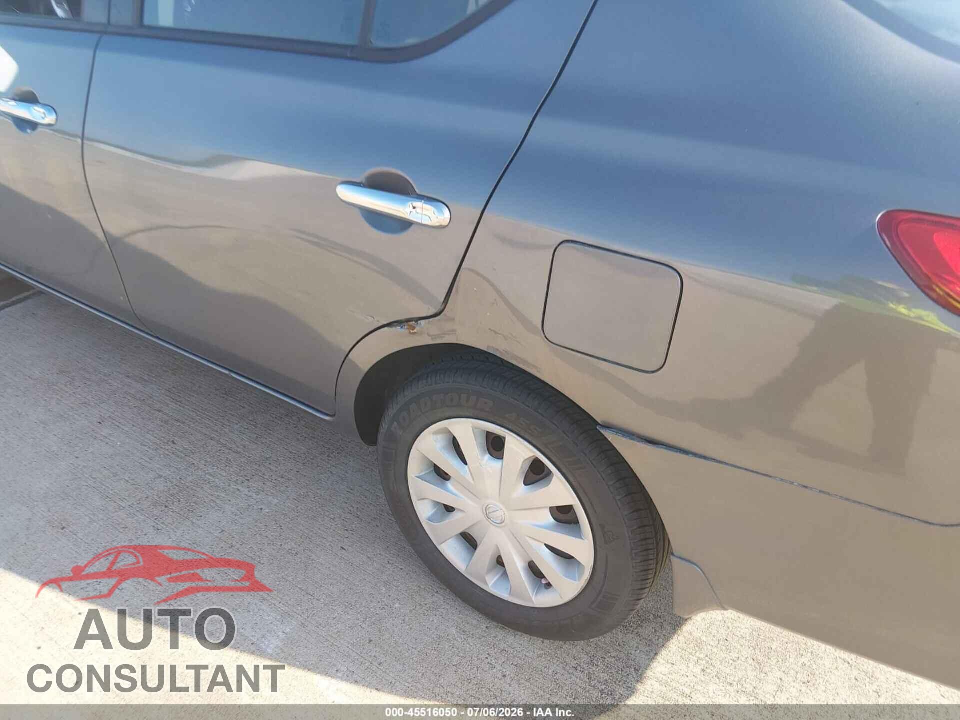 NISSAN VERSA 2017 - 3N1CN7AP3HL833005