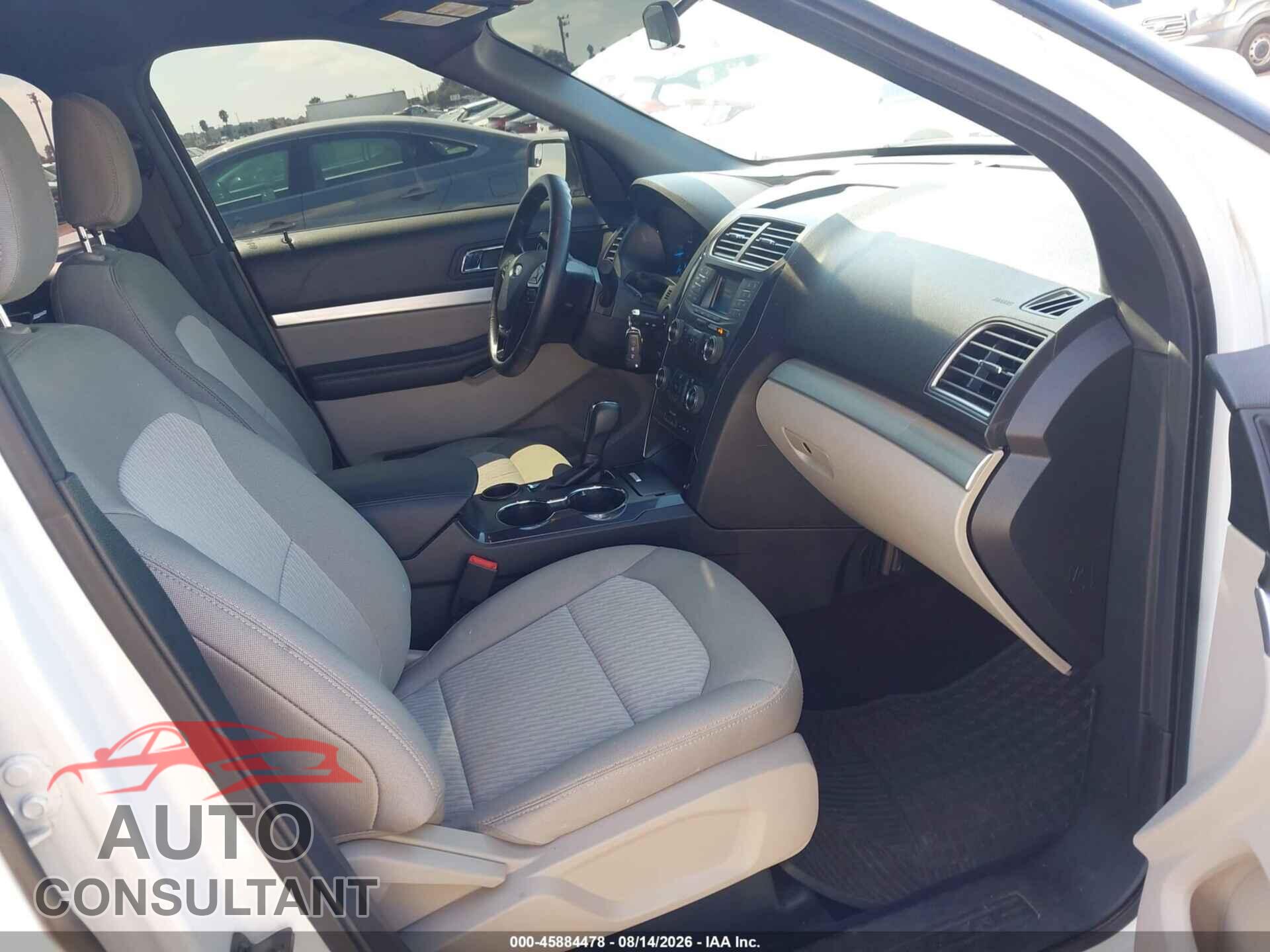 FORD EXPLORER 2018 - 1FM5K7B89JGB95158