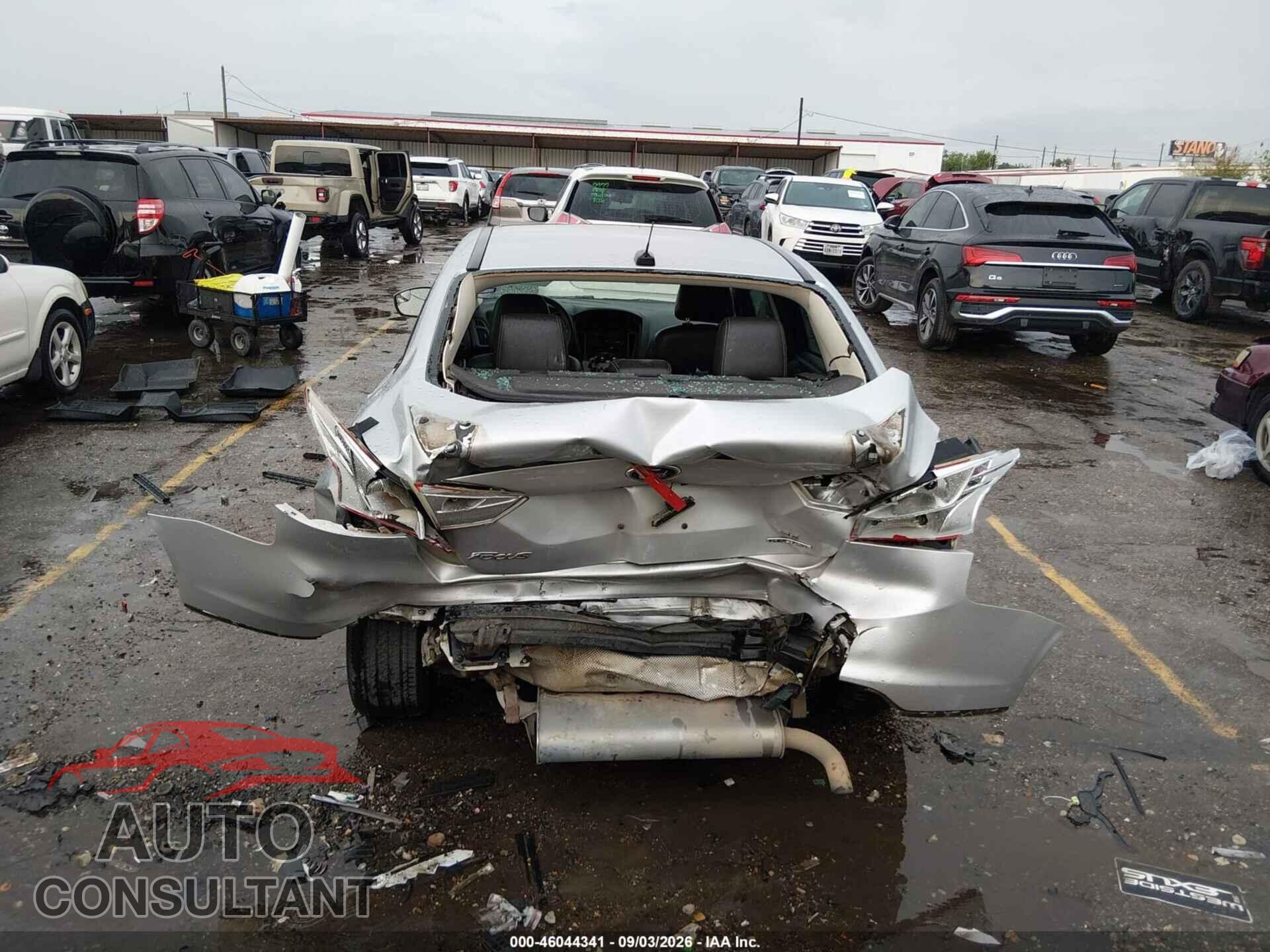 FORD FOCUS 2013 - 1FADP3F2XDL144320