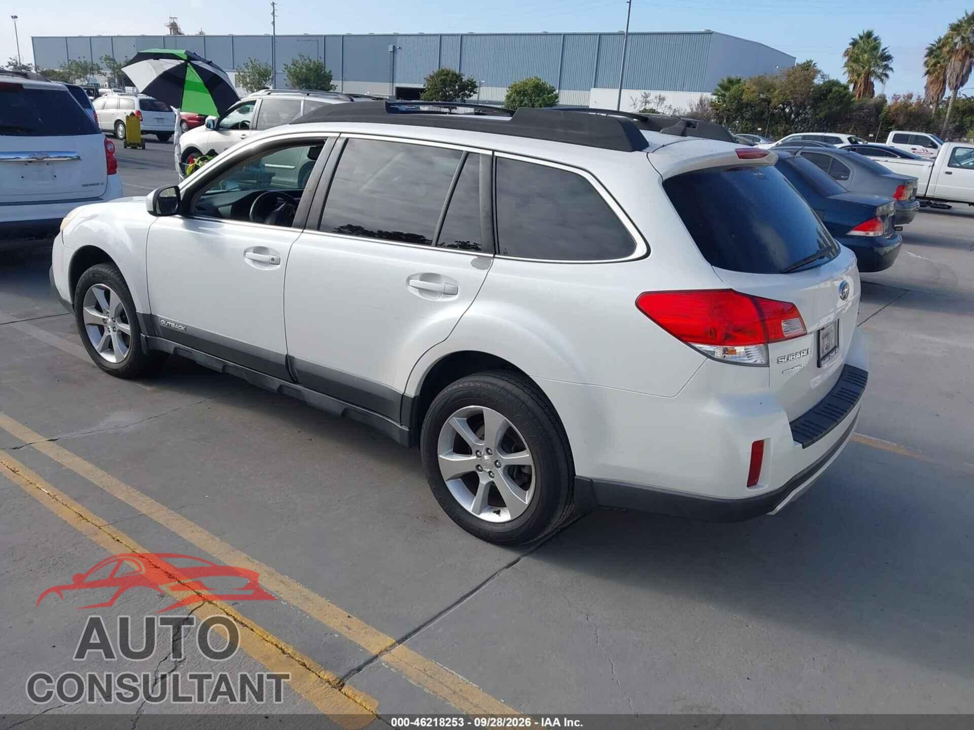 SUBARU OUTBACK 2013 - 4S4BRBKC5D3216329