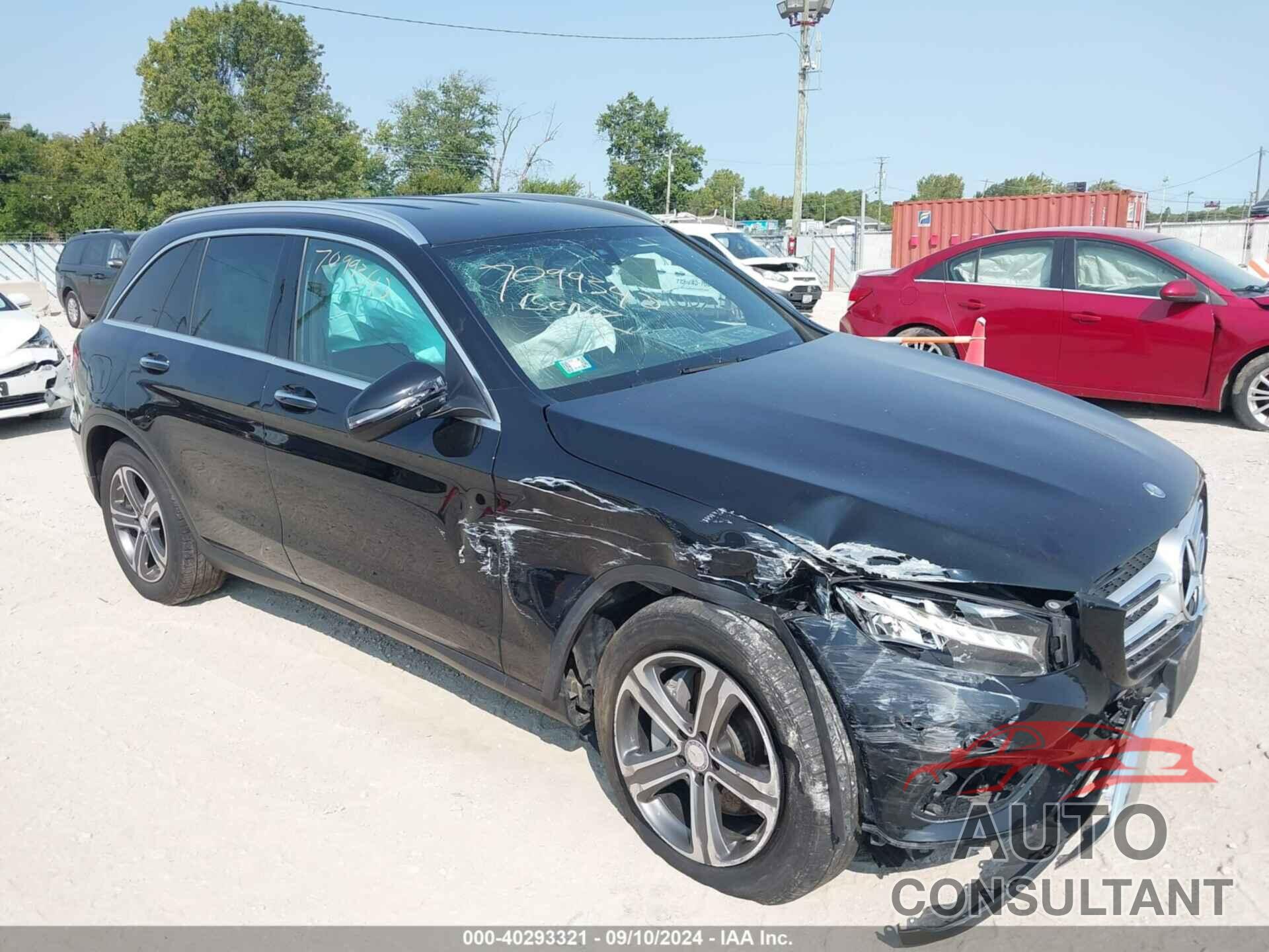 MERCEDES-BENZ GLC 300 2017 - WDC0G4JB5HF134413