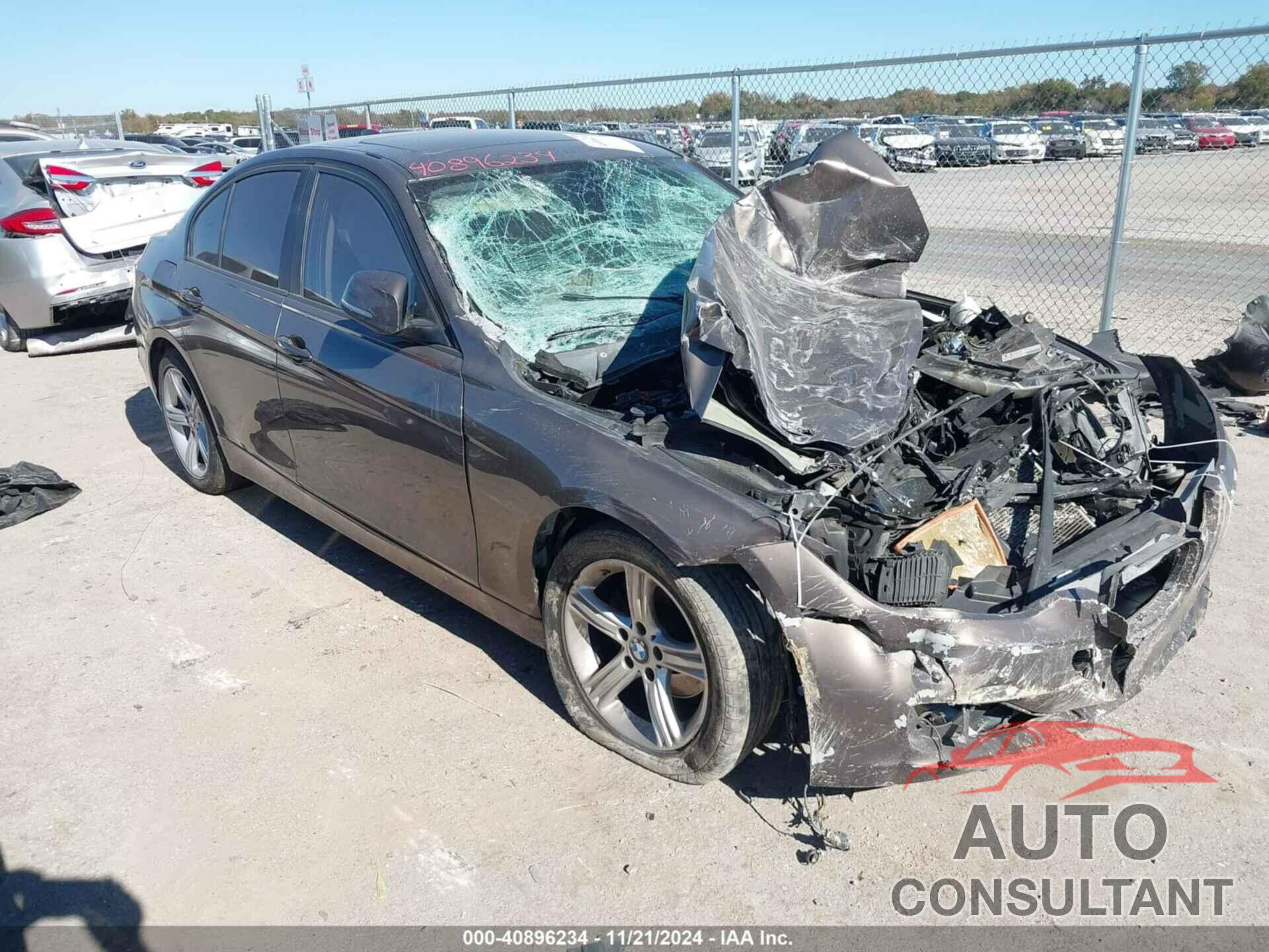 BMW 328I 2013 - WBA3B5G59DNS01696