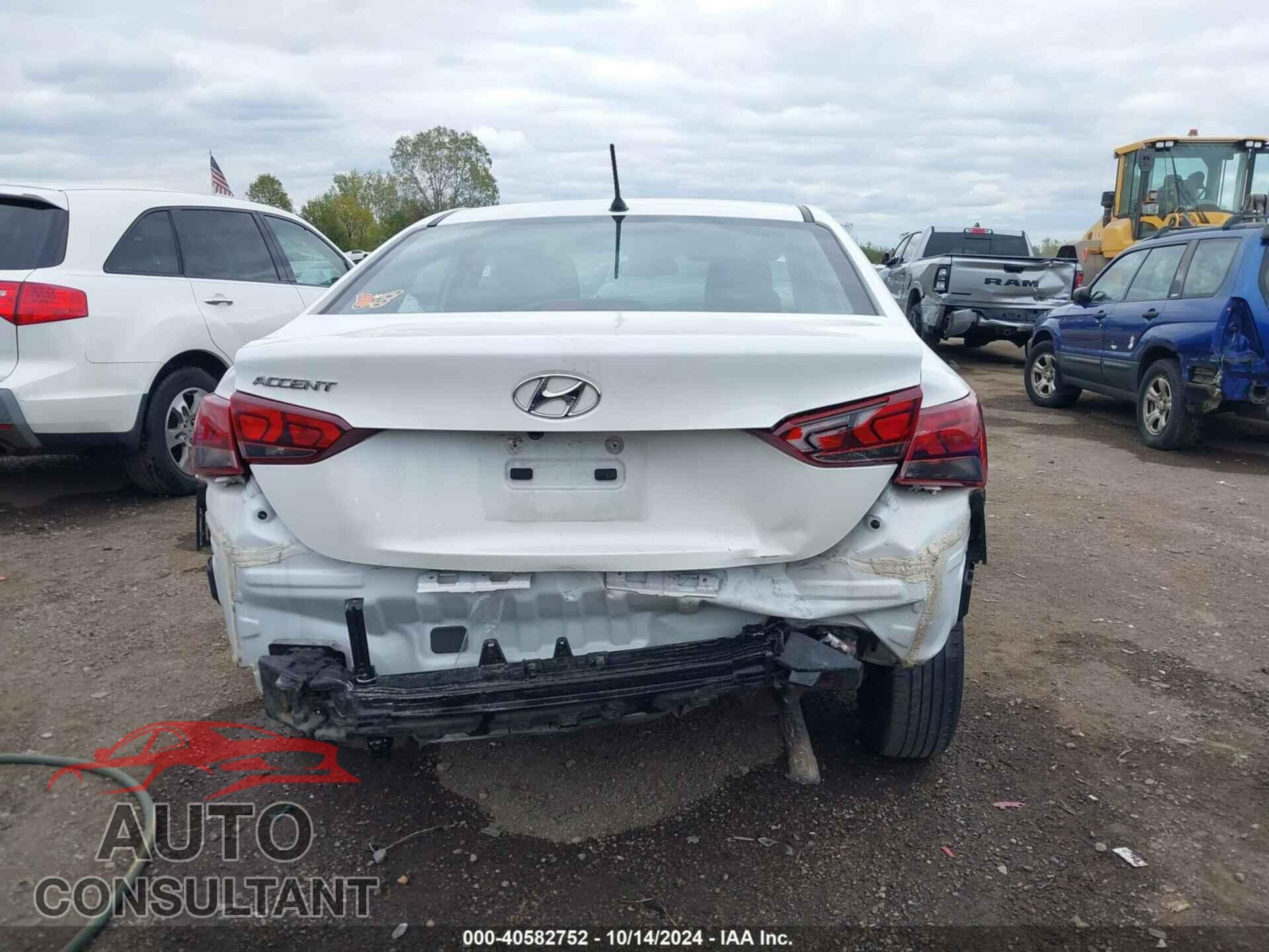 HYUNDAI ACCENT 2018 - 3KPC24A3XJE021406