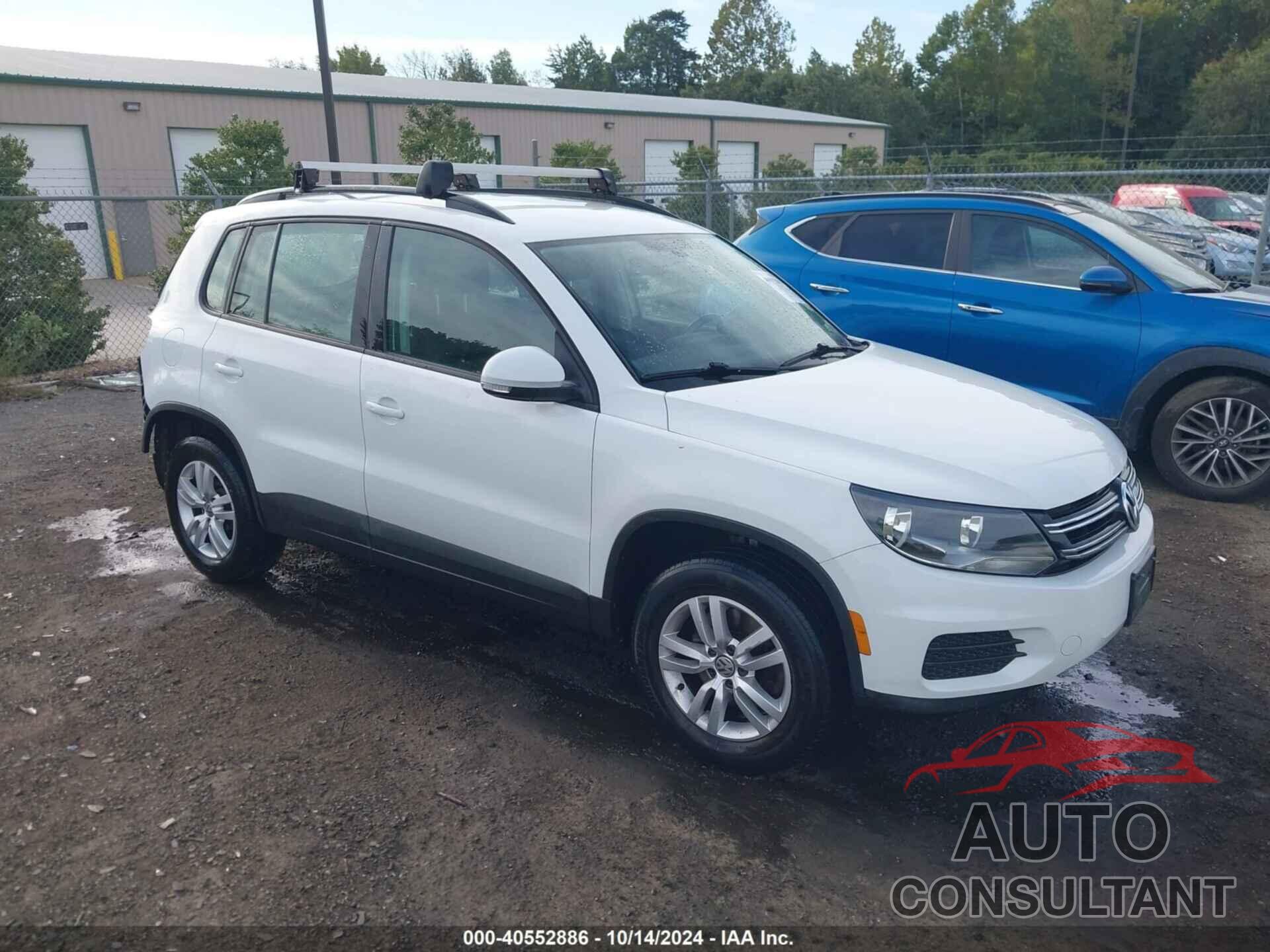 VOLKSWAGEN TIGUAN 2017 - WVGAV7AX6HK000820