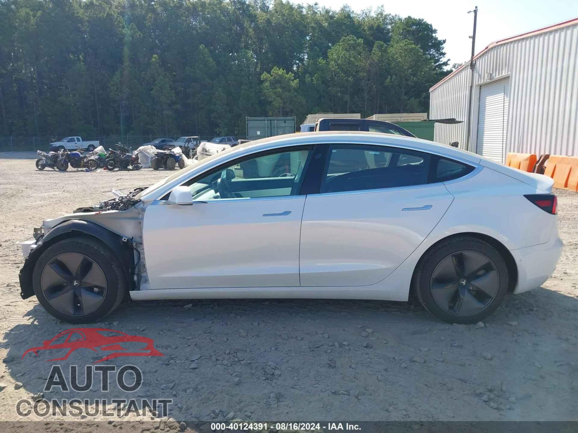 TESLA MODEL 3 2018 - 5YJ3E1EA5JF168533