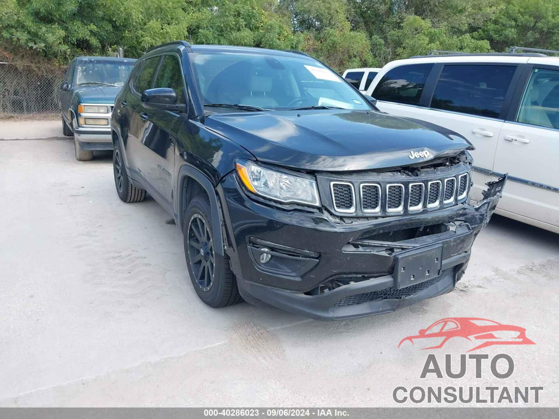 JEEP COMPASS 2018 - 3C4NJCBB4JT181613