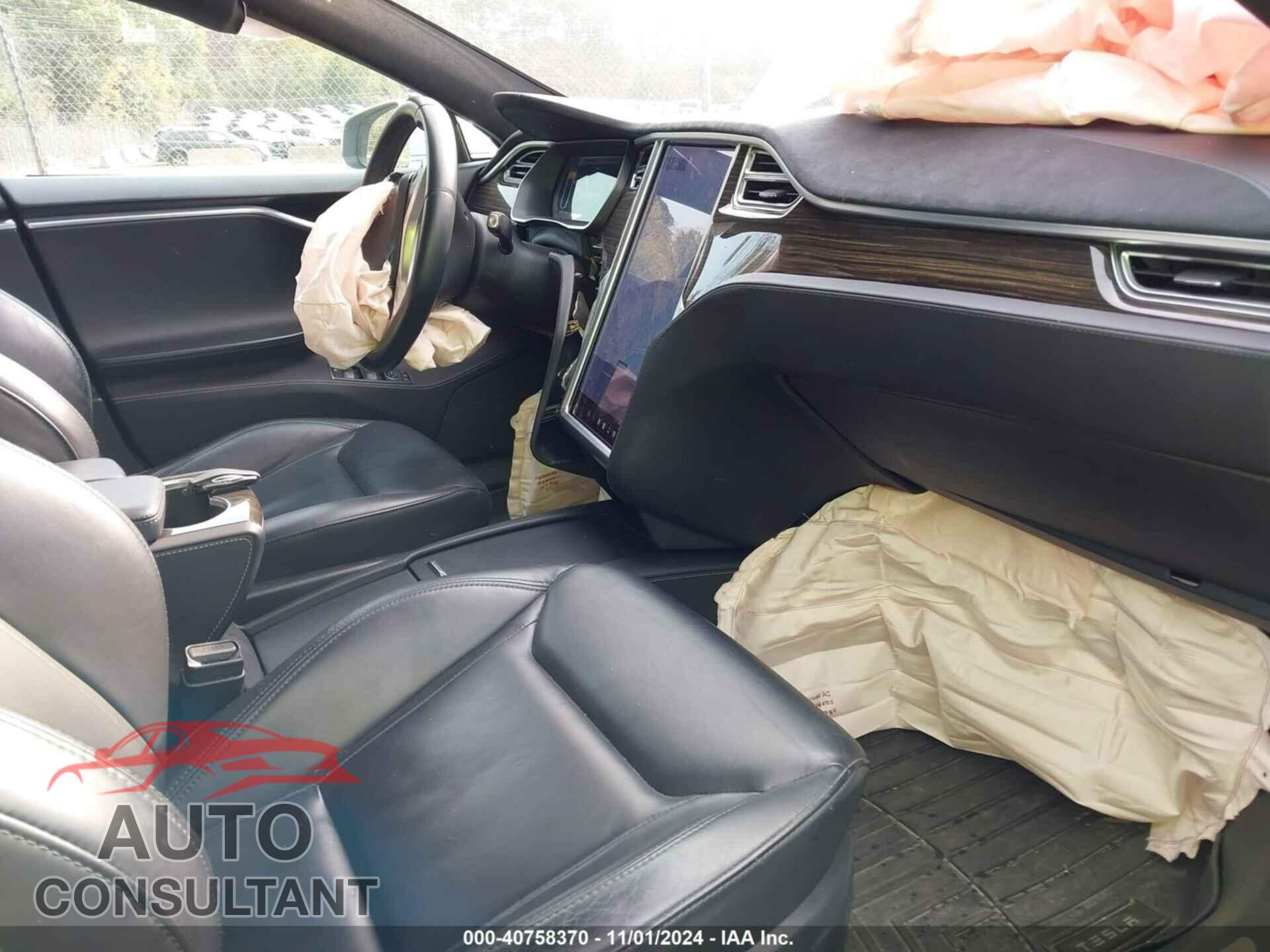 TESLA MODEL S 2015 - 5YJSA1E21FF119045