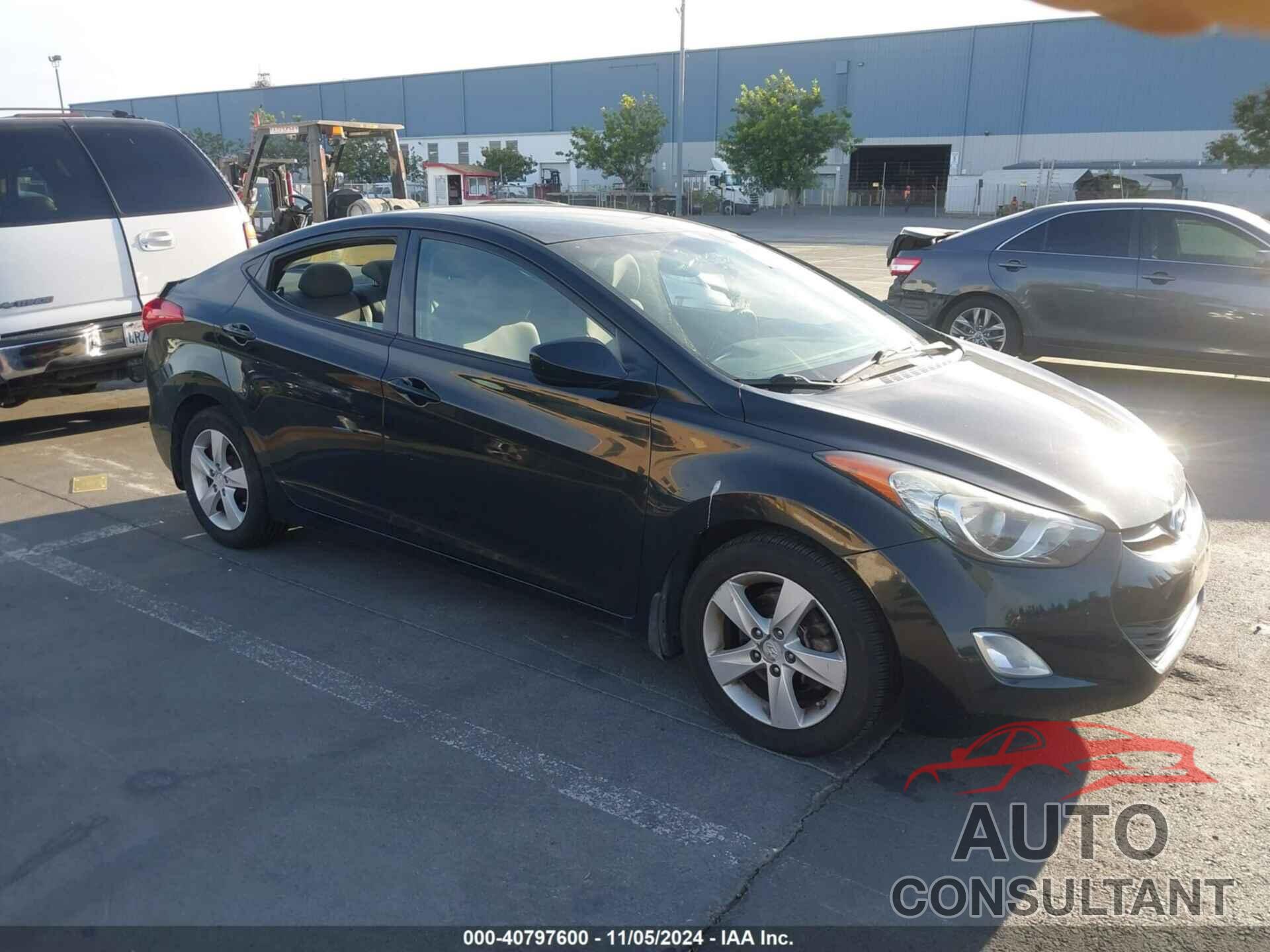HYUNDAI ELANTRA 2013 - 5NPDH4AE6DH405686