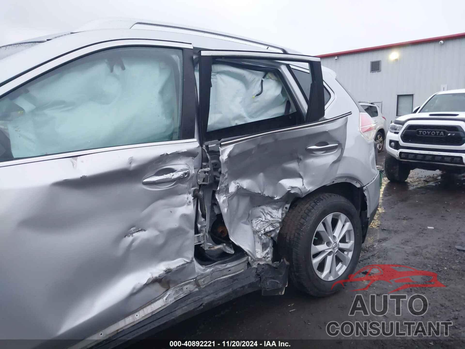 NISSAN ROGUE 2015 - KNMAT2MVXFP512409