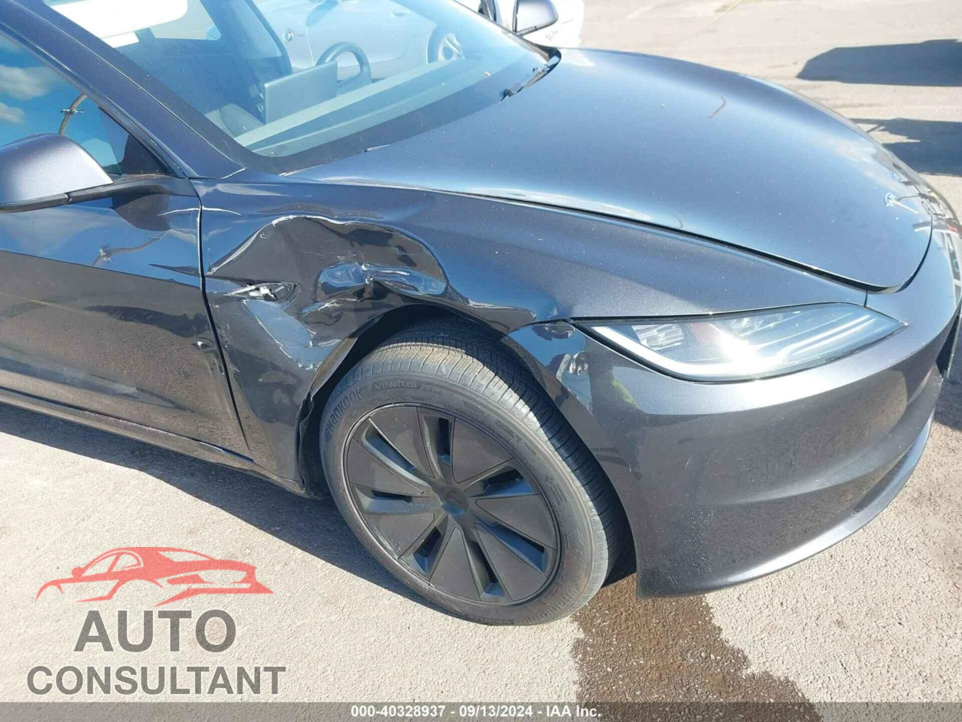 TESLA MODEL 3 2024 - 5YJ3E1EA3RF741697