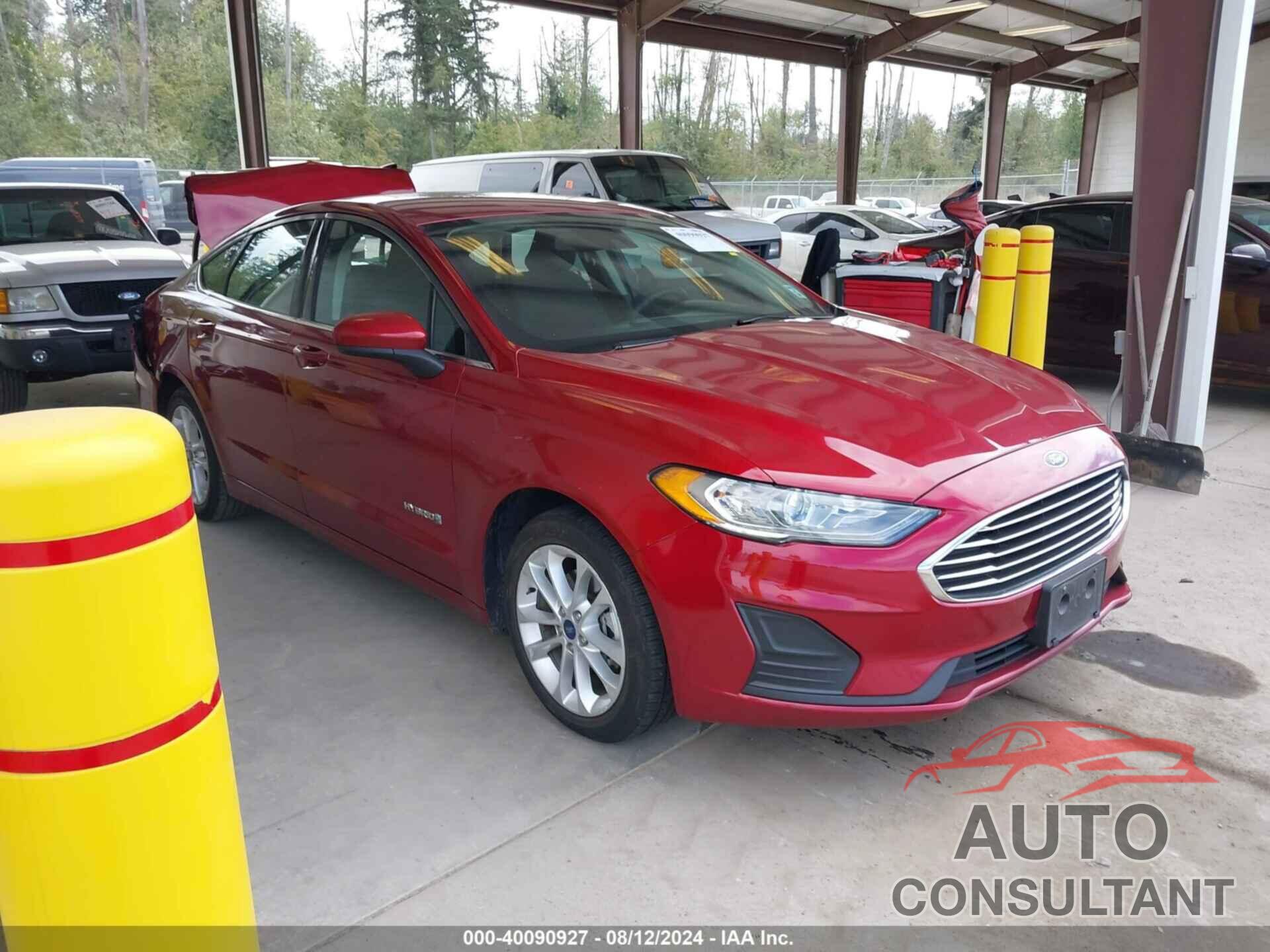 FORD FUSION HYBRID 2019 - 3FA6P0LU8KR257808