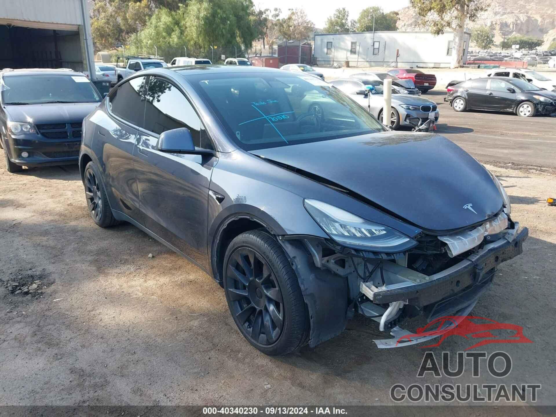 TESLA MODEL Y 2020 - 5YJYGDEF0LF023920