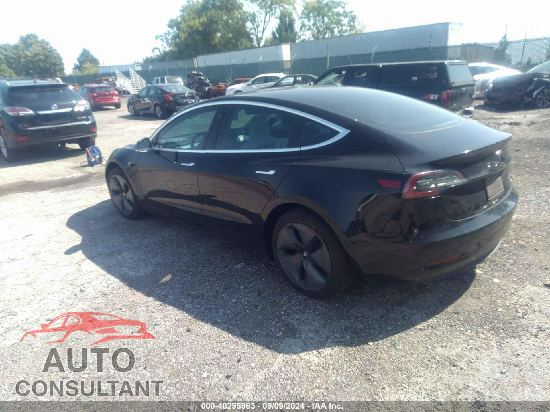 TESLA MODEL 3 2020 - 5YJ3E1EBXLF735766