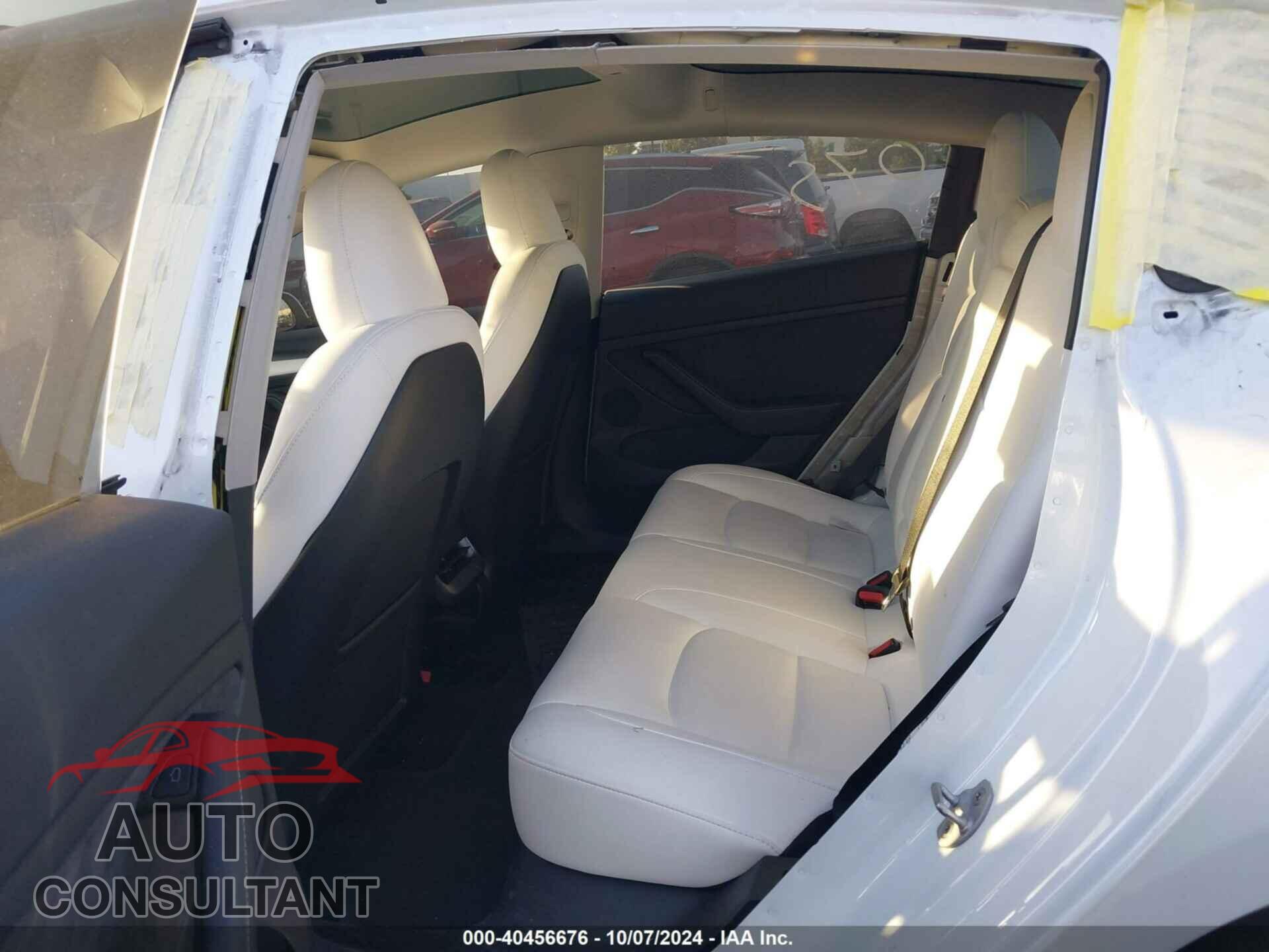 TESLA MODEL 3 2023 - 5YJ3E1EA5PF552000