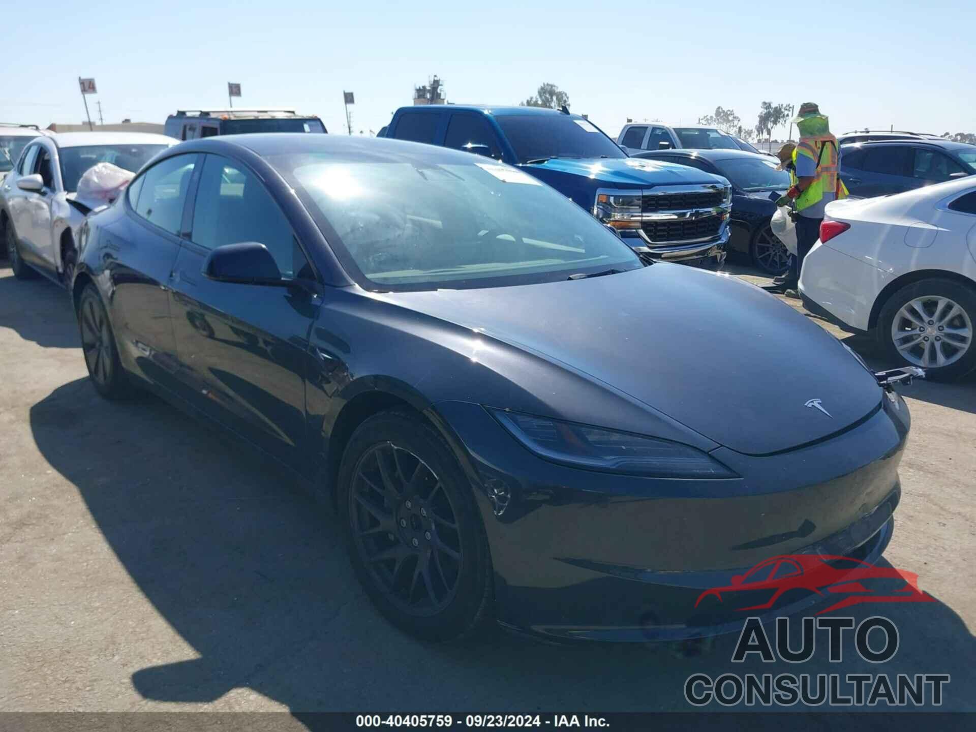 TESLA MODEL 3 2024 - 5YJ3E1EB2RF741859