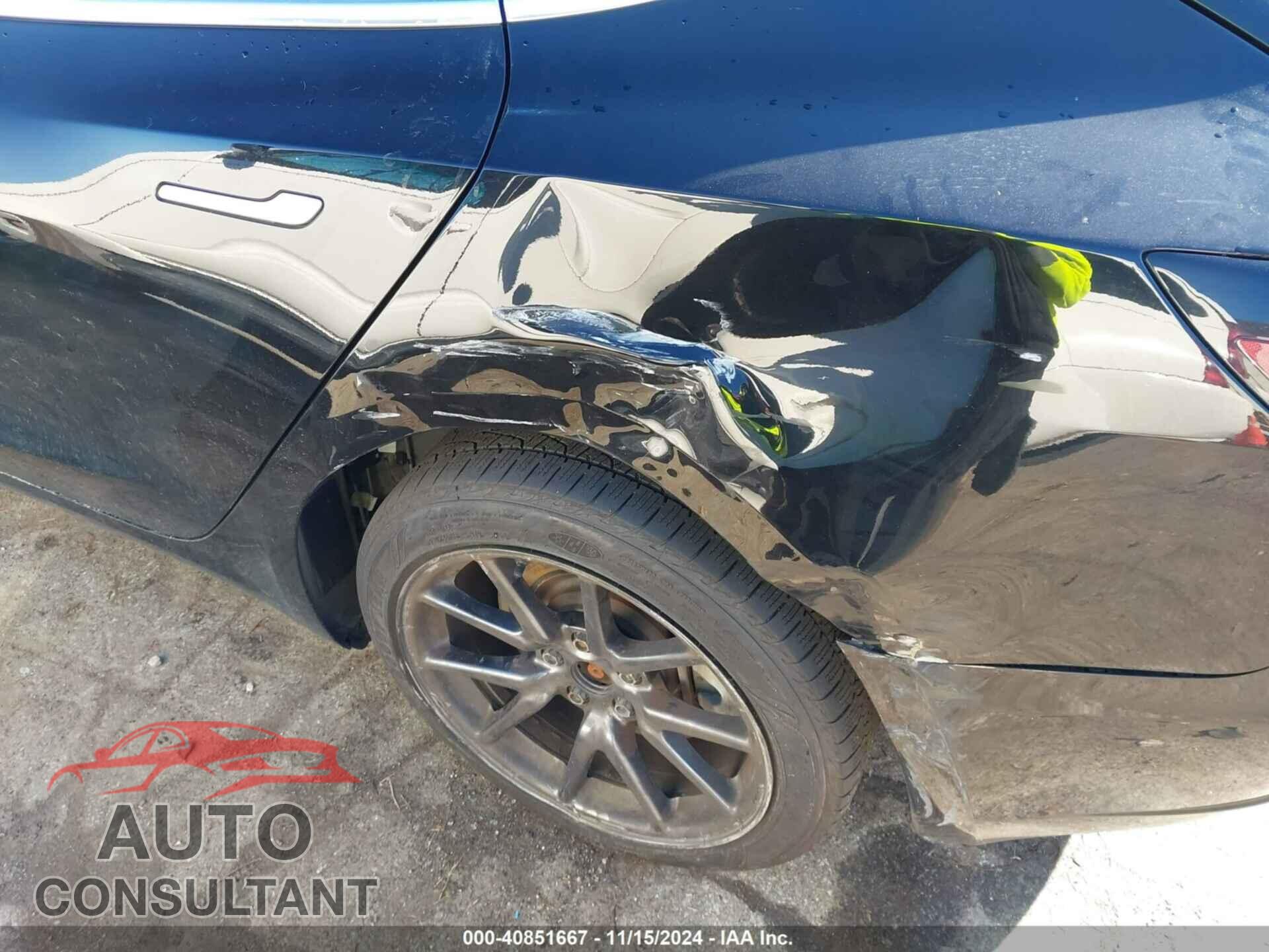 TESLA MODEL 3 2019 - 5YJ3E1EB6KF385566