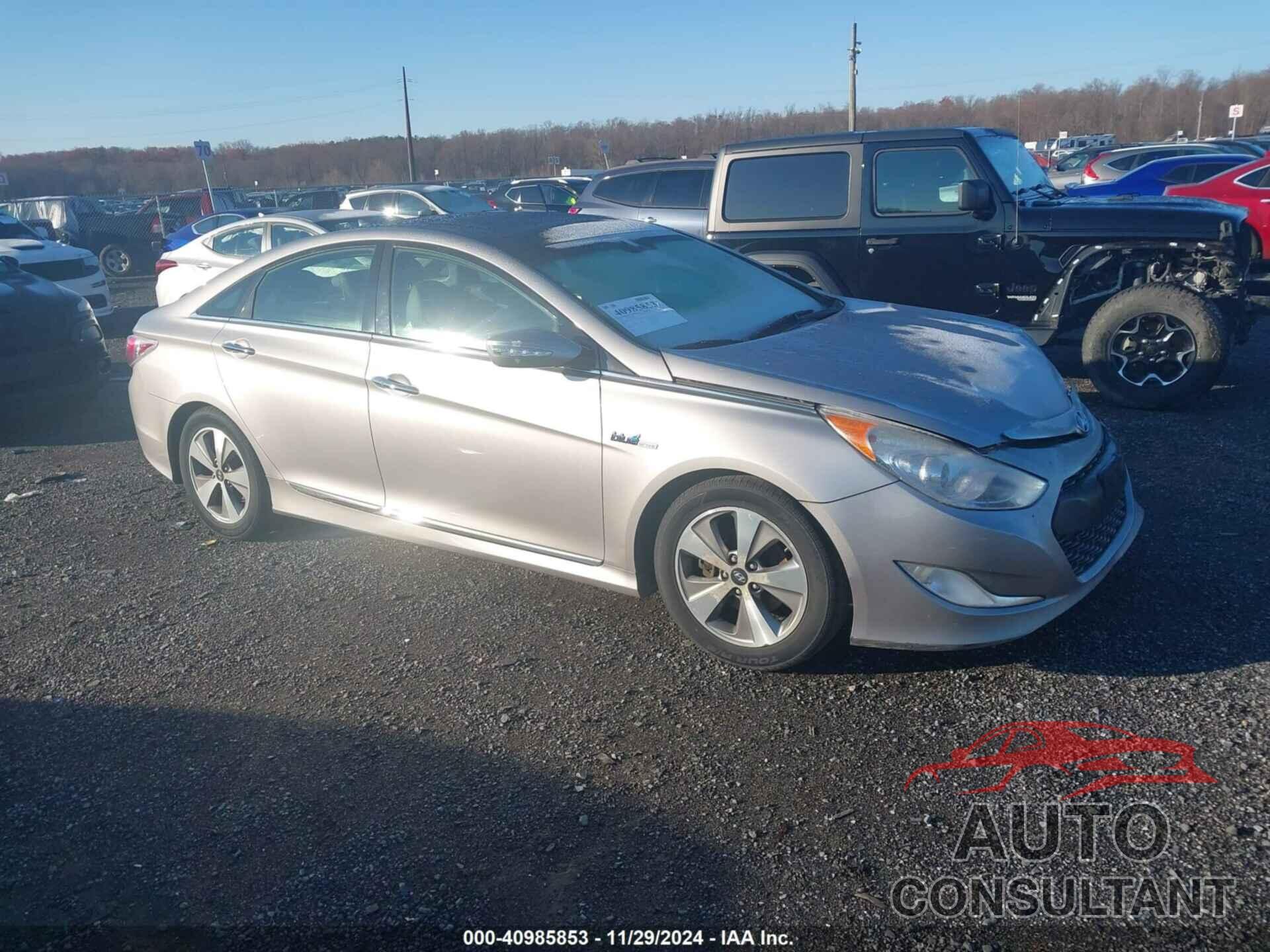 HYUNDAI SONATA HYBRID 2011 - KMHEC4A44BA016779