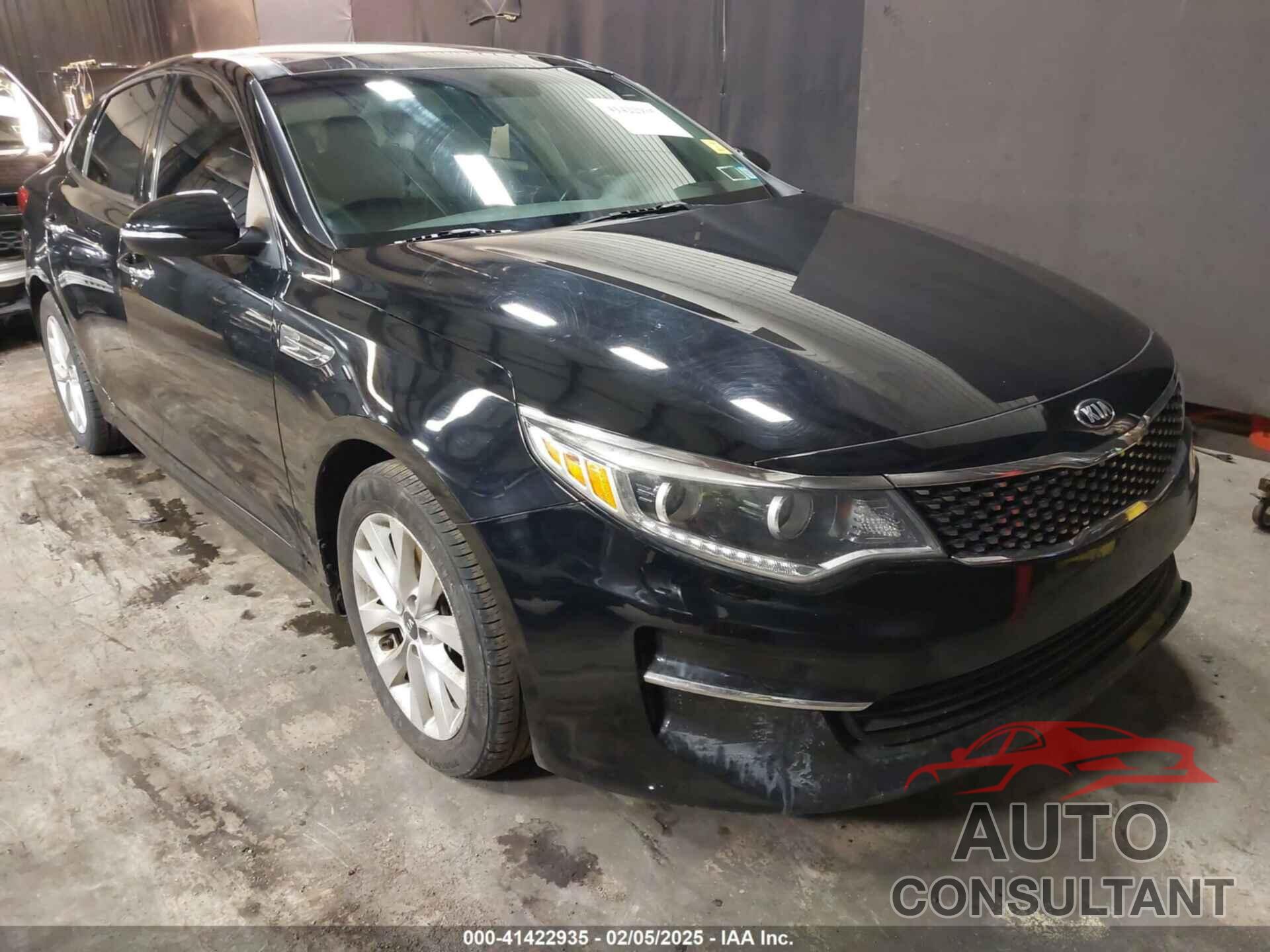 KIA OPTIMA 2017 - 5XXGU4L38HG168057