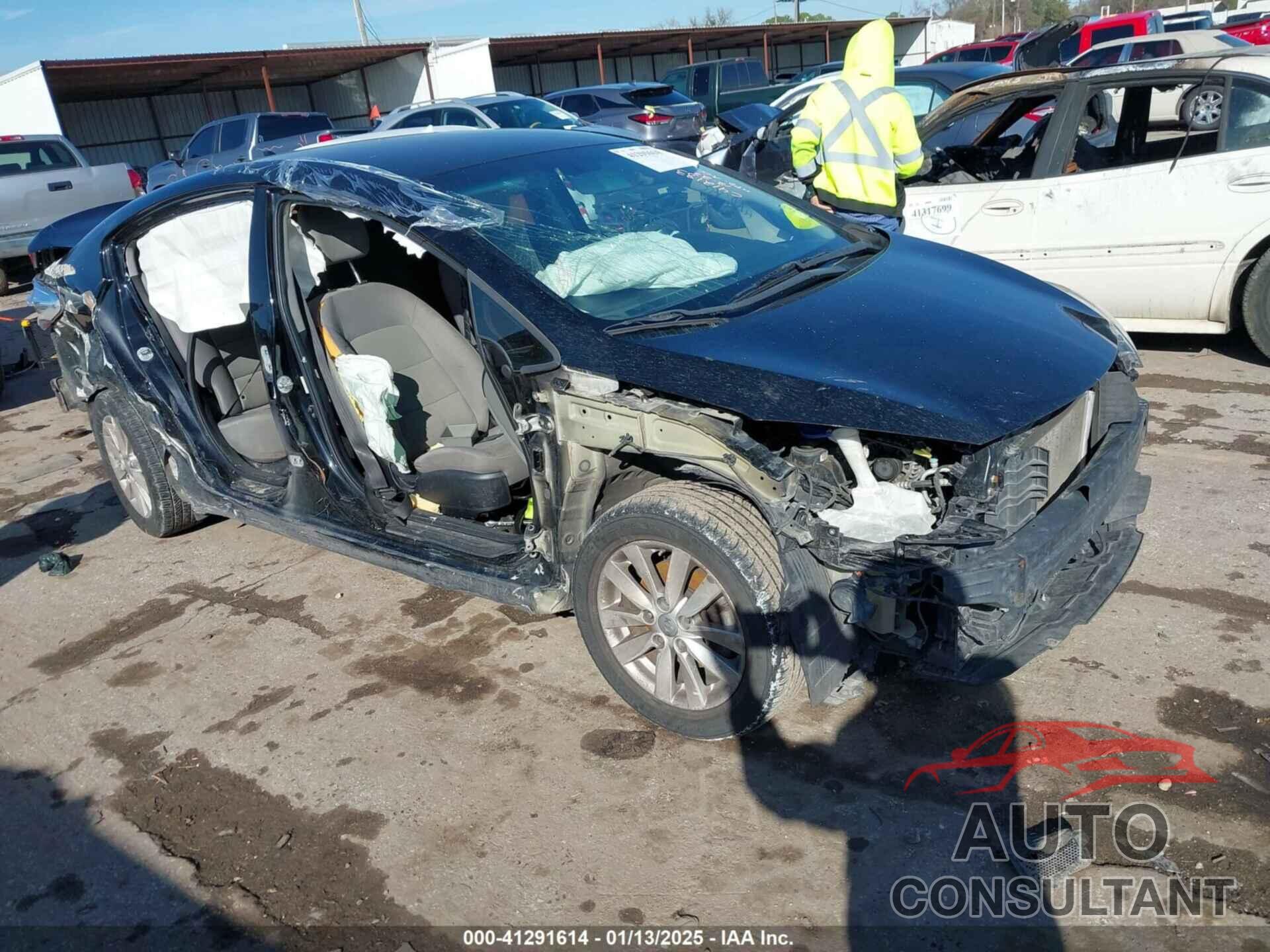 KIA FORTE 2016 - KNAFX4A66G5604324