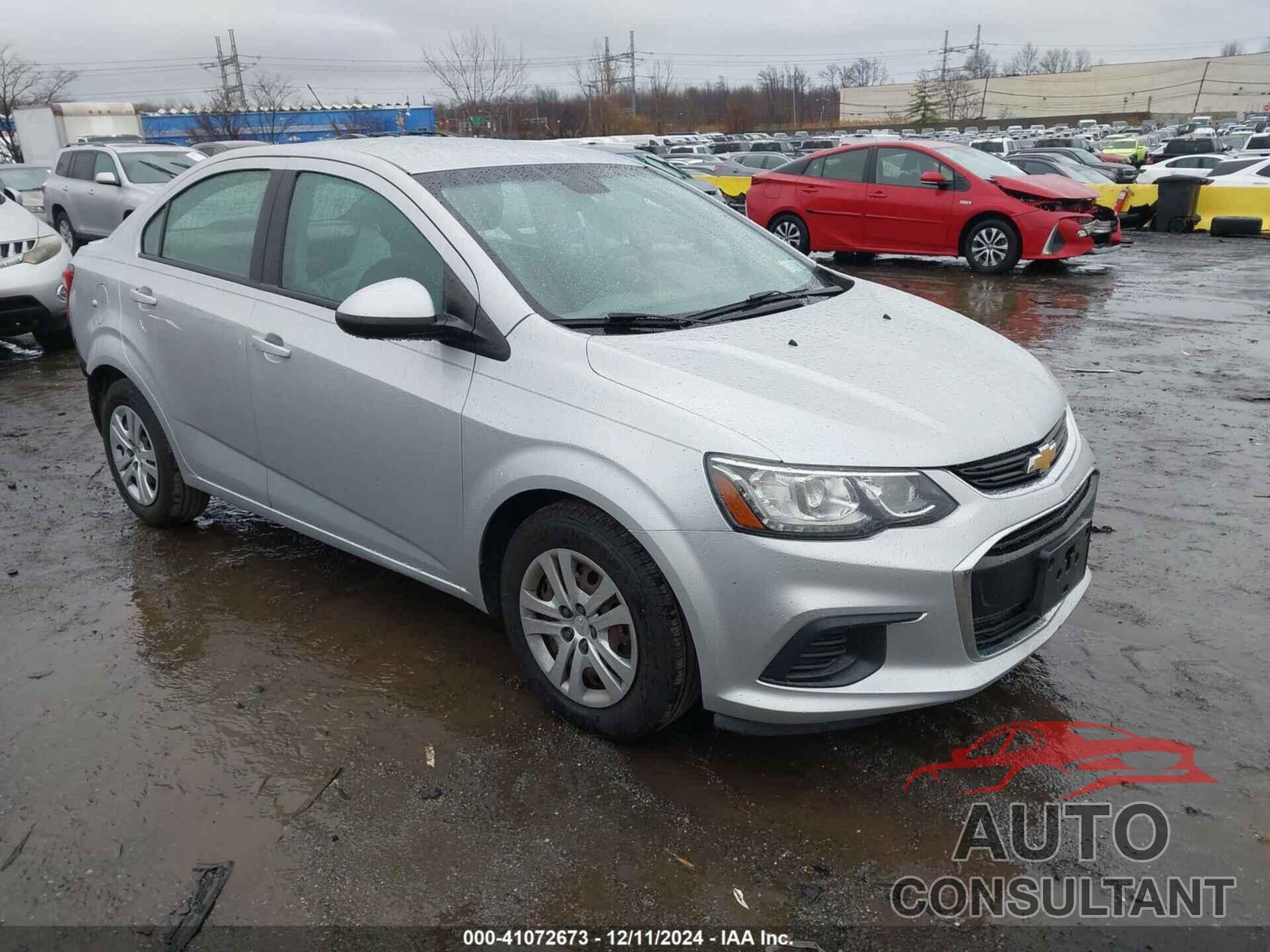 CHEVROLET SONIC 2017 - 1G1JB5SG2H4152218