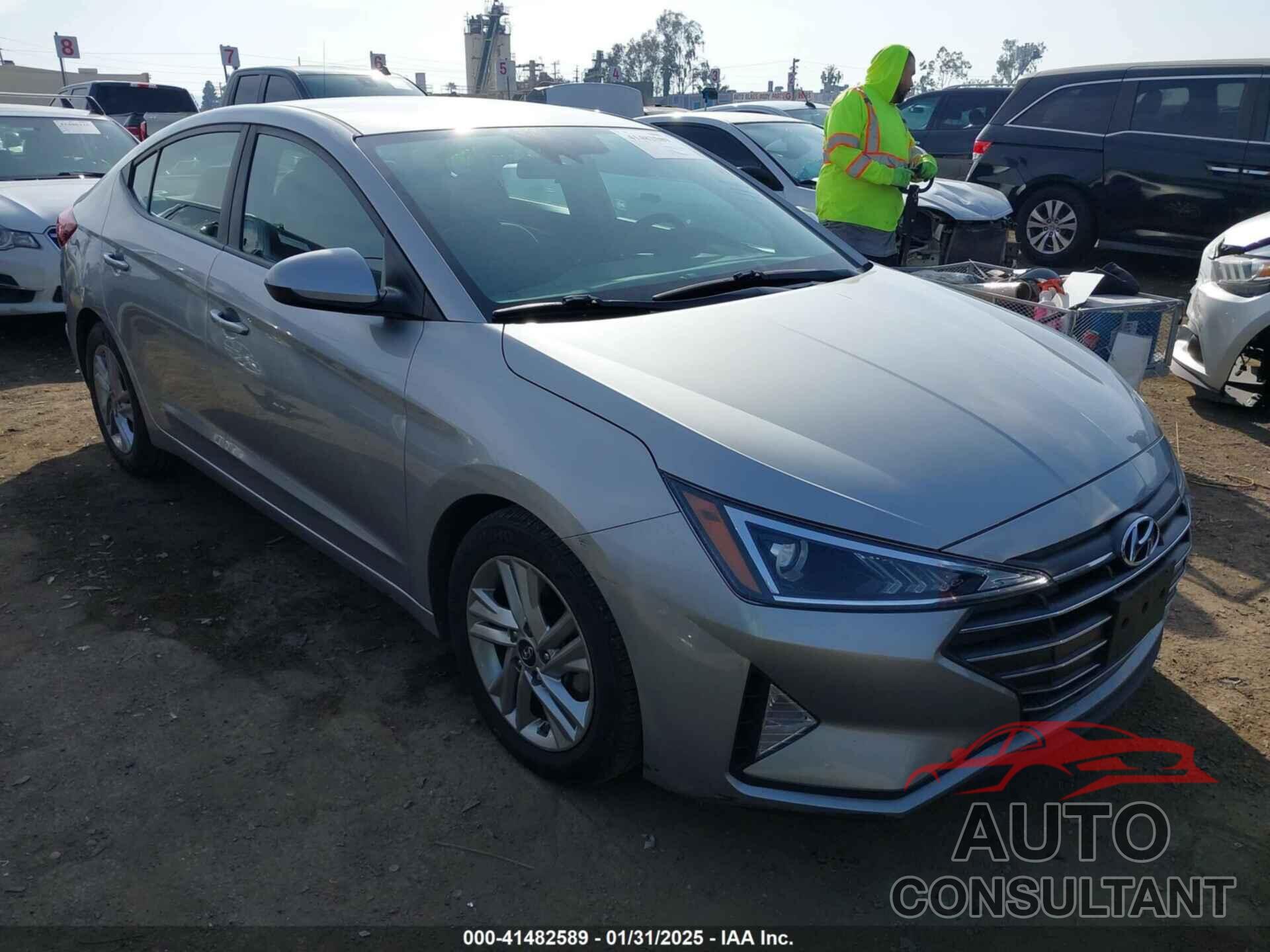 HYUNDAI ELANTRA 2020 - 5NPD84LFXLH567261