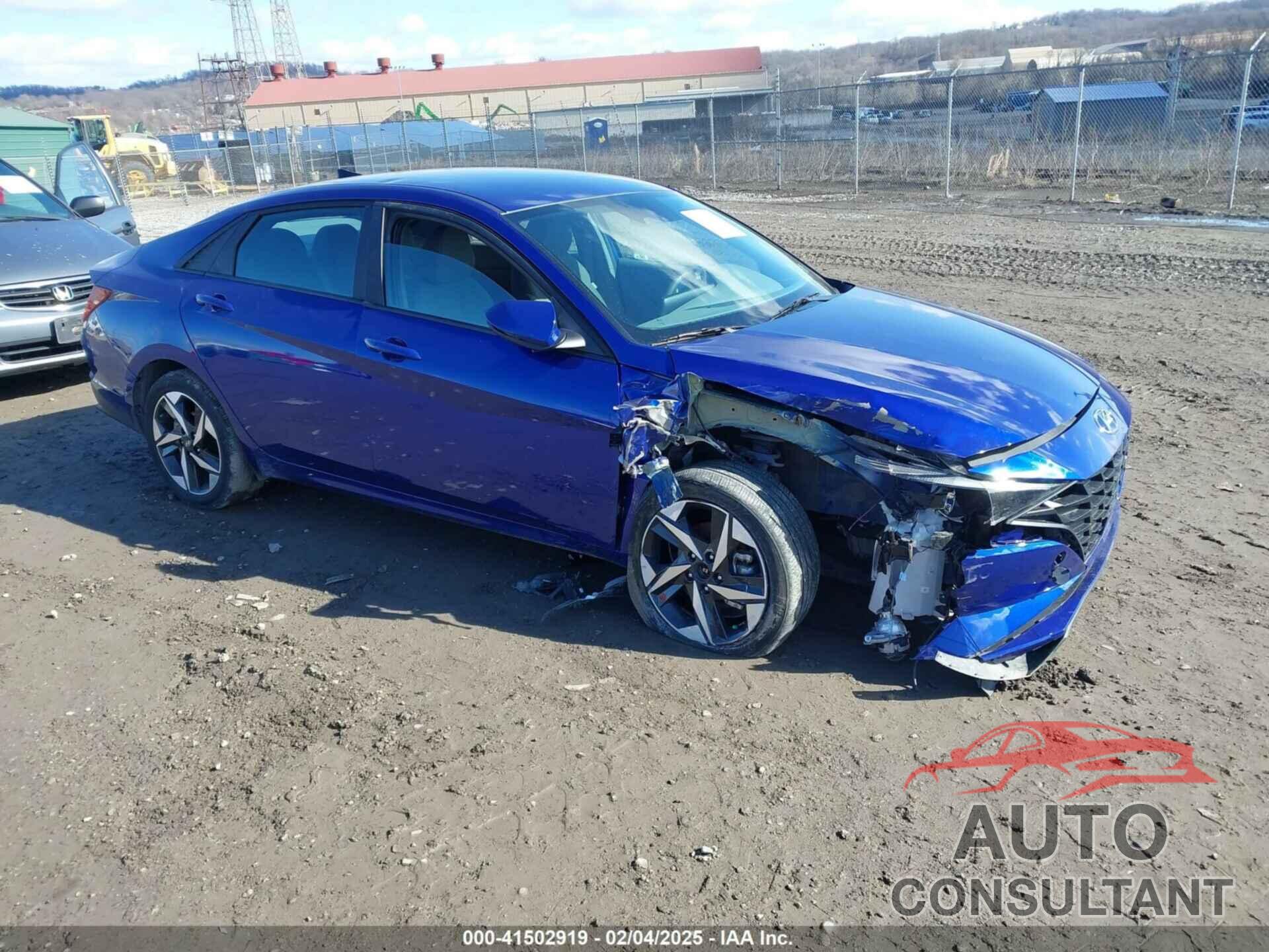 HYUNDAI ELANTRA 2023 - KMHLS4AG3PU569773