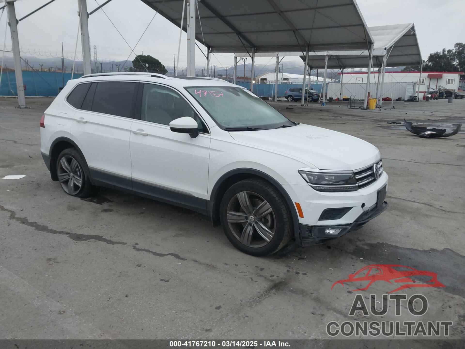 VOLKSWAGEN TIGUAN 2018 - 3VV4B7AX8JM197466